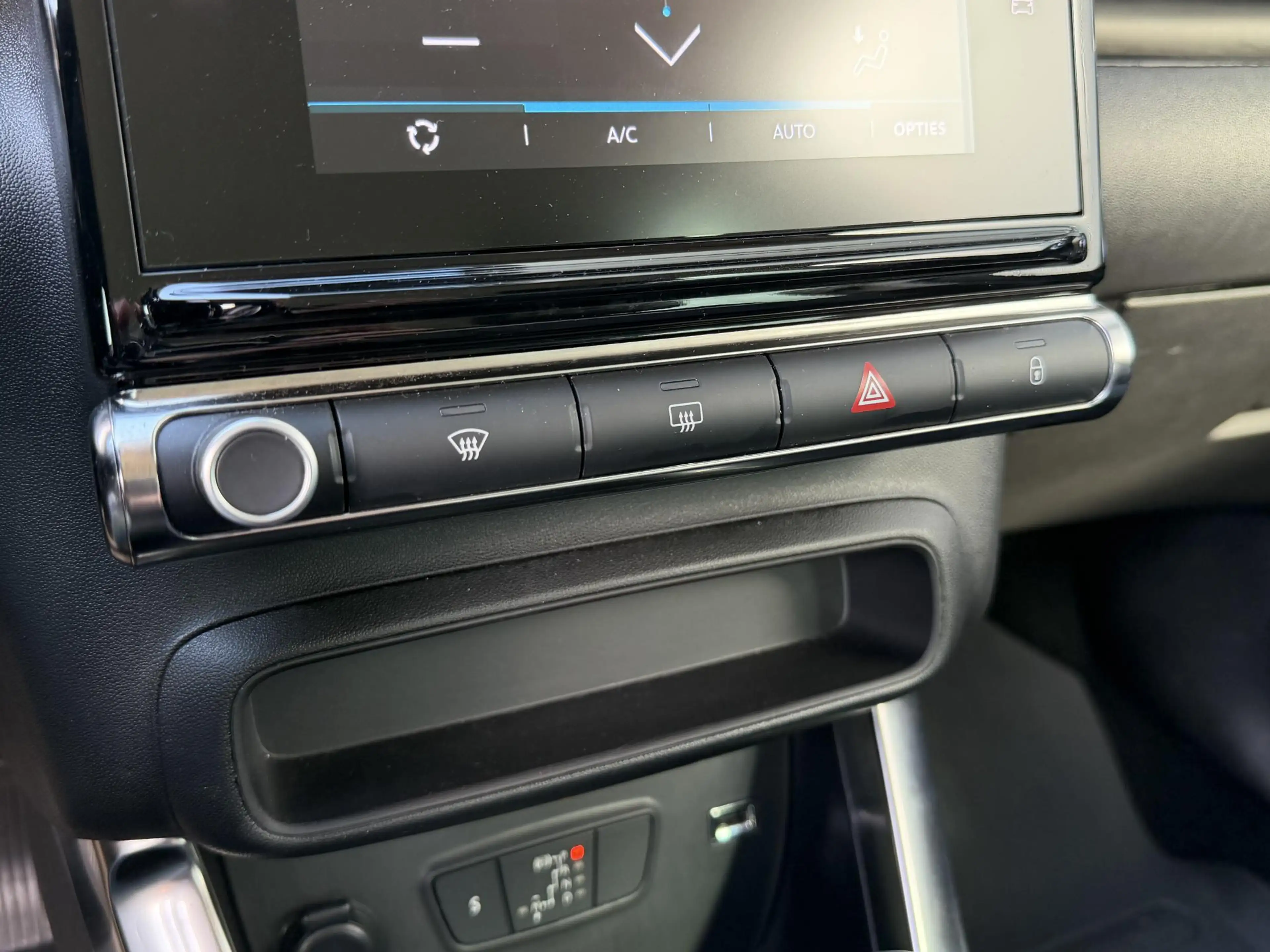 Citroen C3 Aircross 1.2 PureTech Plus 16"/Stoelverwarming/PDC/Apple Ca — photo 24