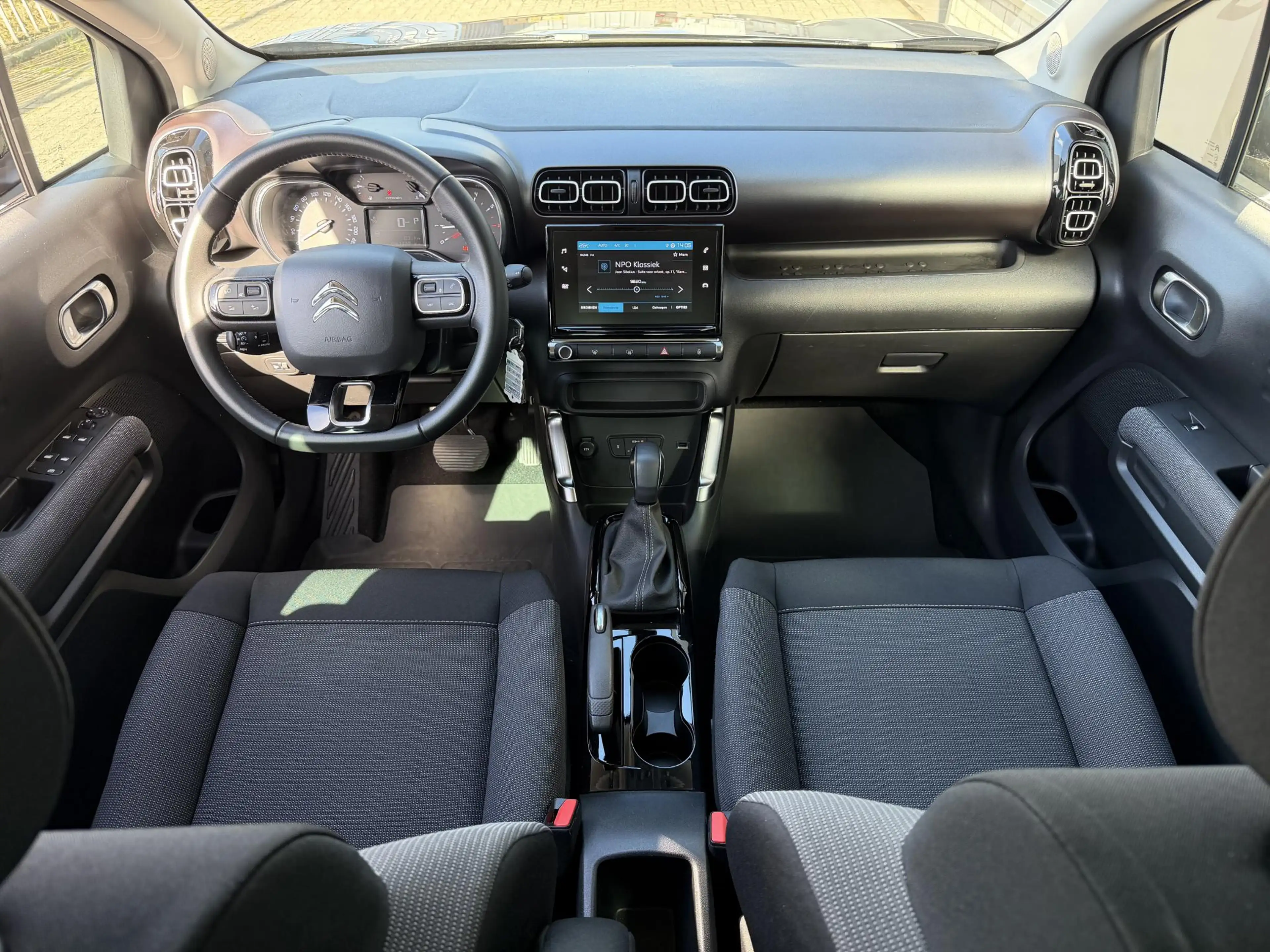 Citroen C3 Aircross 1.2 PureTech Plus 16"/Stoelverwarming/PDC/Apple Ca — photo 3