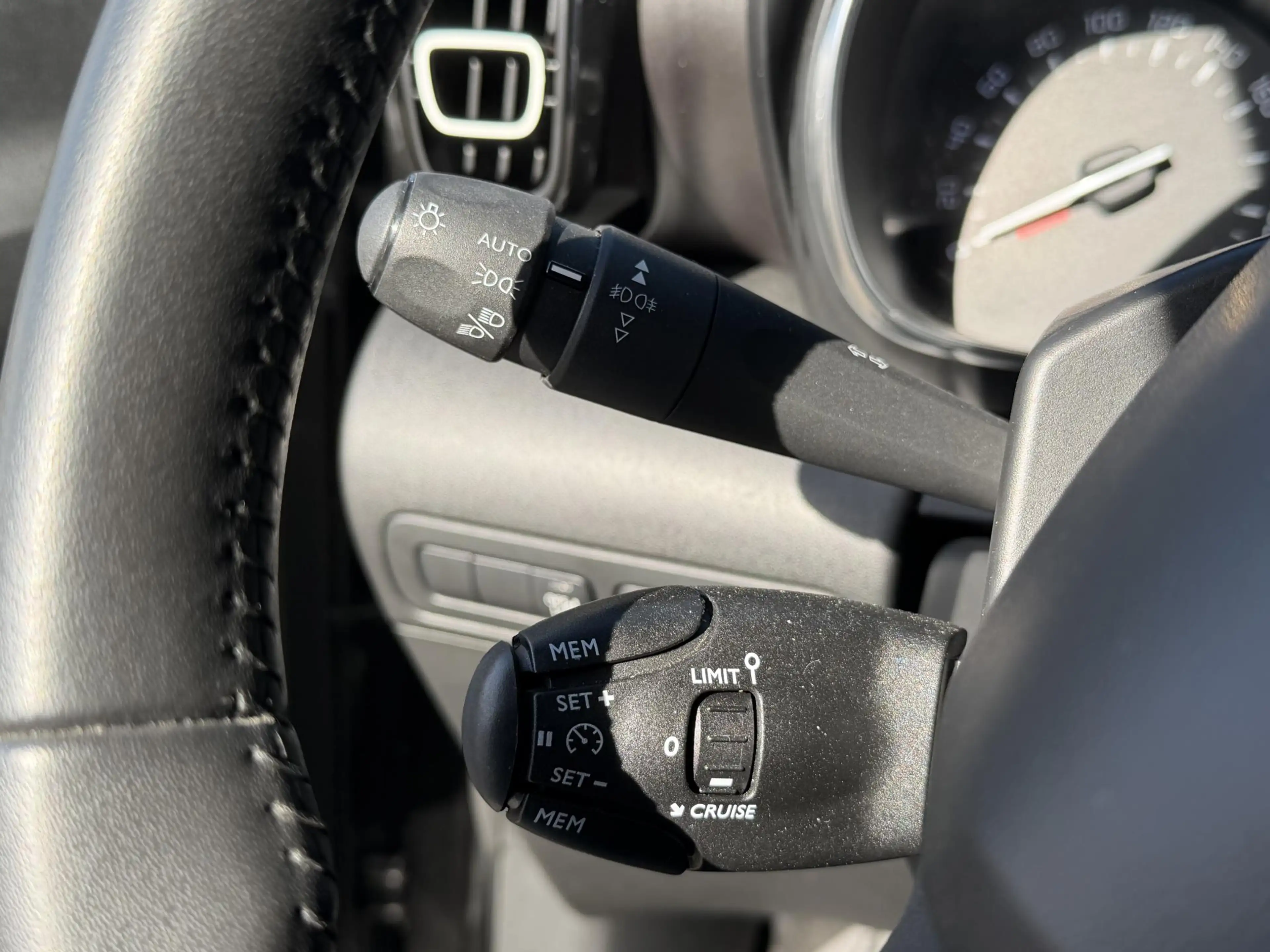 Citroen C3 Aircross 1.2 PureTech Plus 16"/Stoelverwarming/PDC/Apple Ca — photo 13