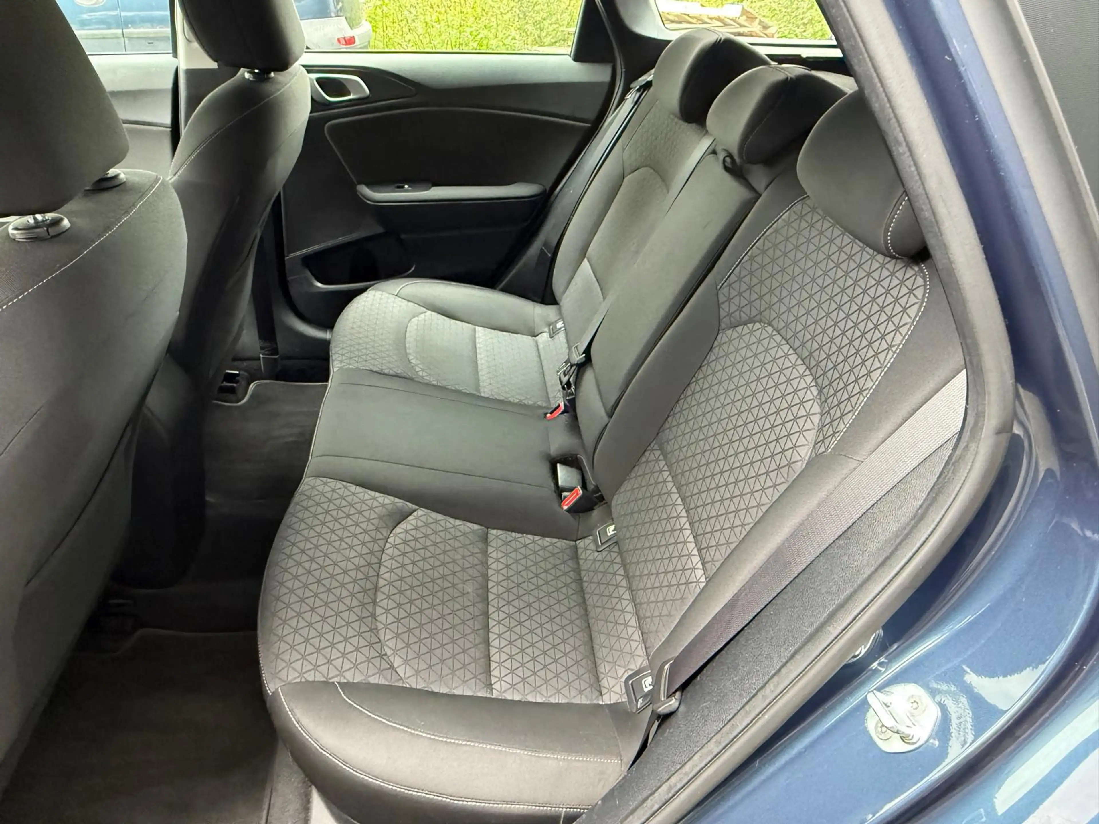 Kia Ceed SW / cee'd SW Sportswagon 1.0 T-GDi DynamicLine/Navi/Carplay/Cam — photo 15