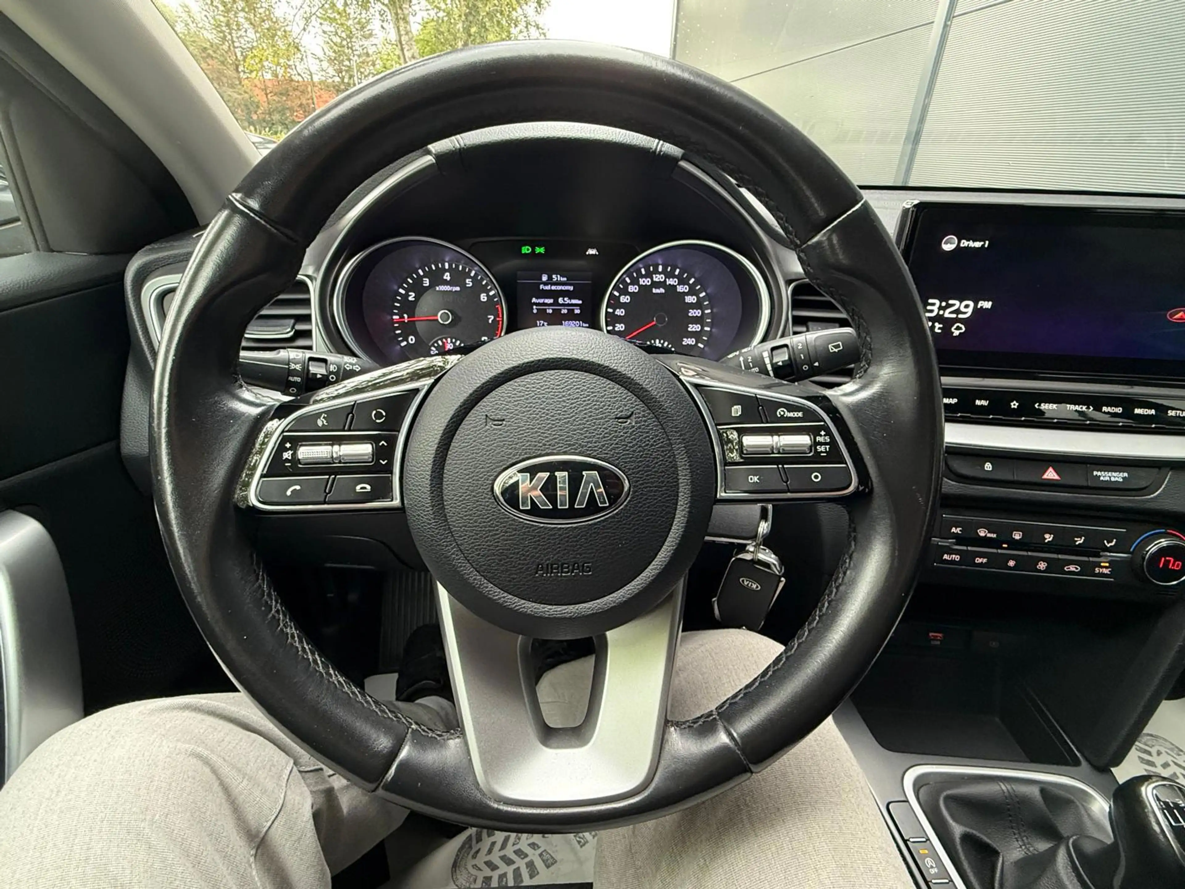 Kia Ceed SW / cee'd SW Sportswagon 1.0 T-GDi DynamicLine/Navi/Carplay/Cam — photo 19