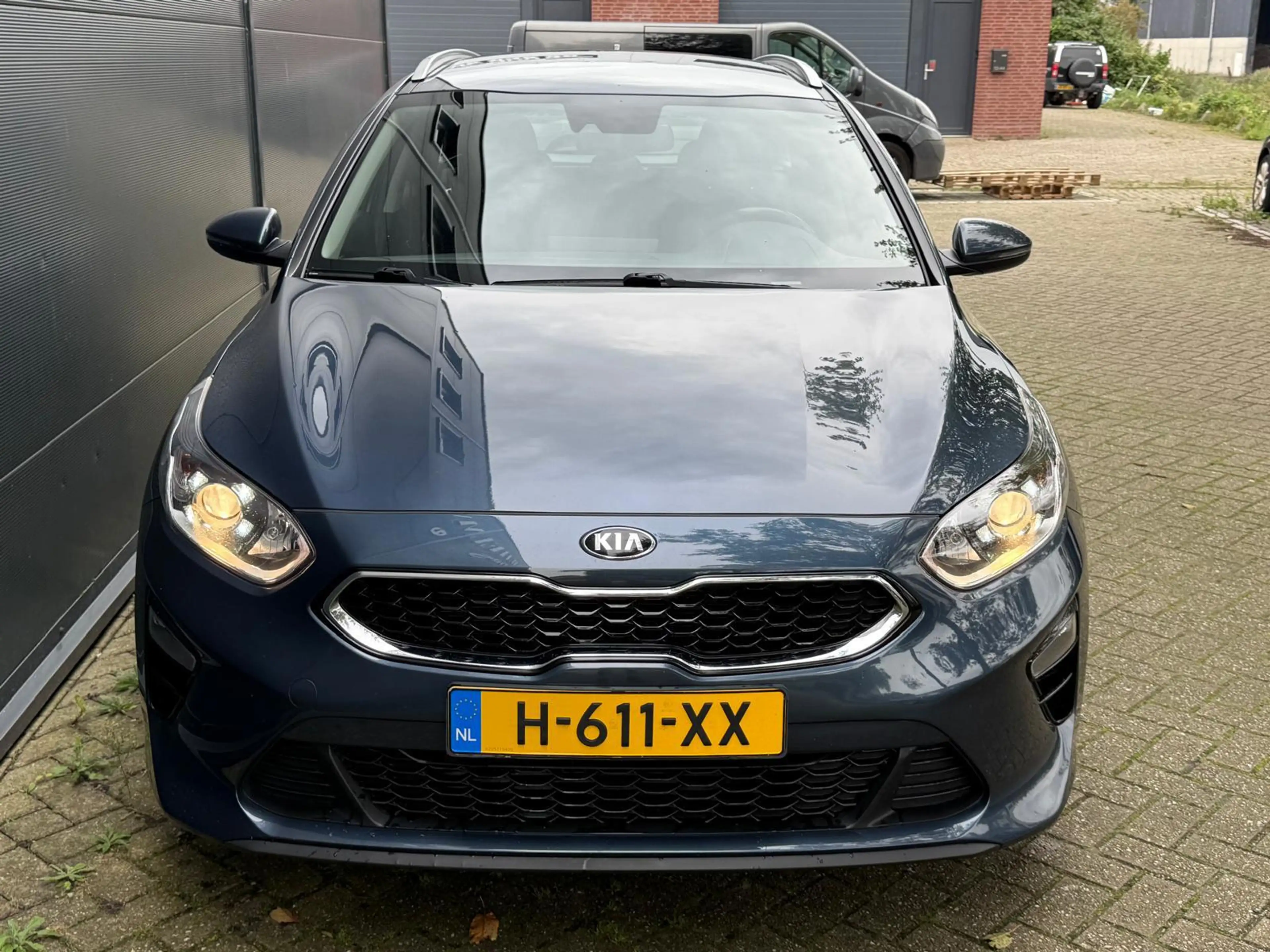Kia Ceed SW / cee'd SW Sportswagon 1.0 T-GDi DynamicLine/Navi/Carplay/Cam — photo 11