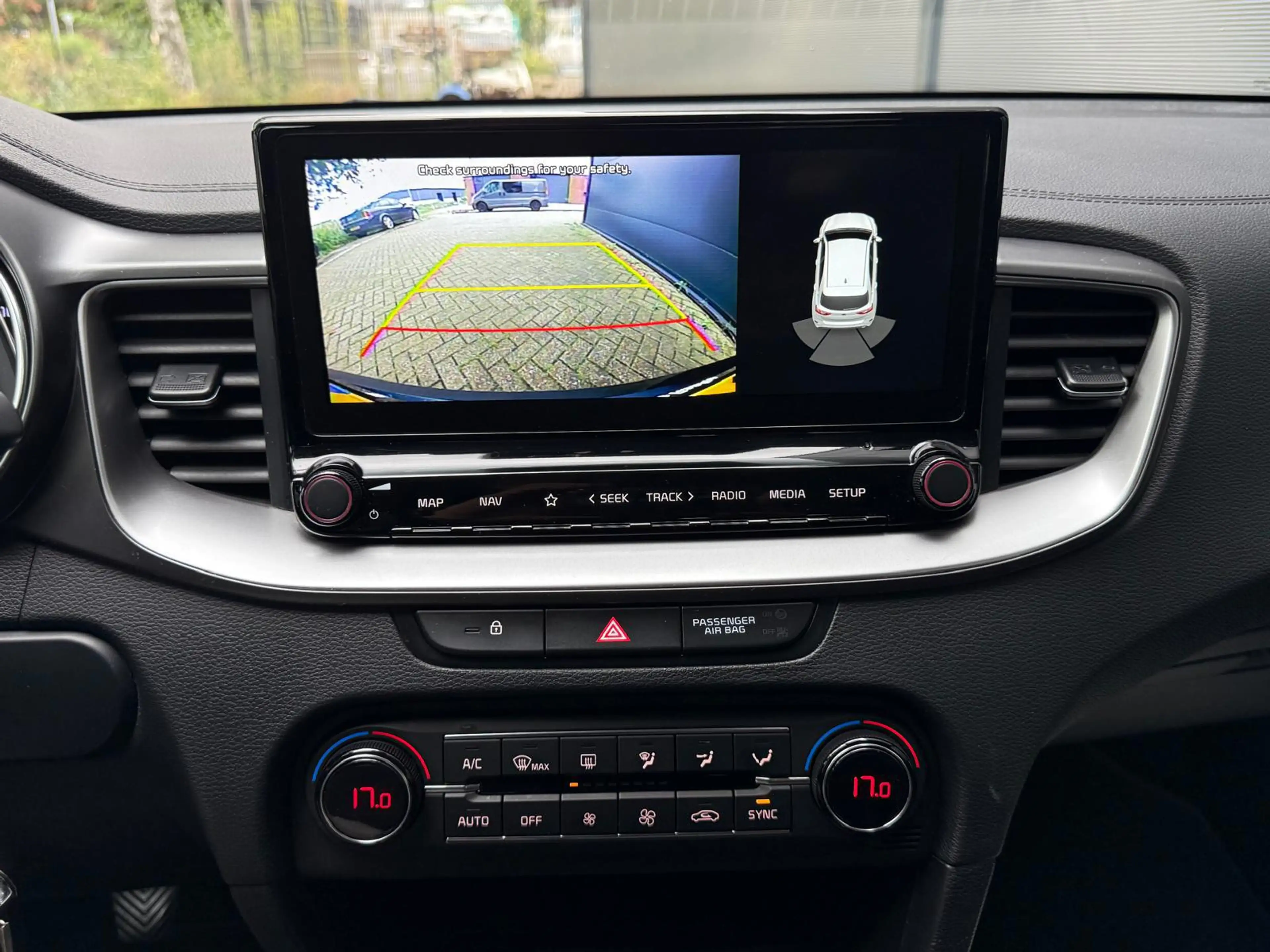 Kia Ceed SW / cee'd SW Sportswagon 1.0 T-GDi DynamicLine/Navi/Carplay/Cam — photo 24