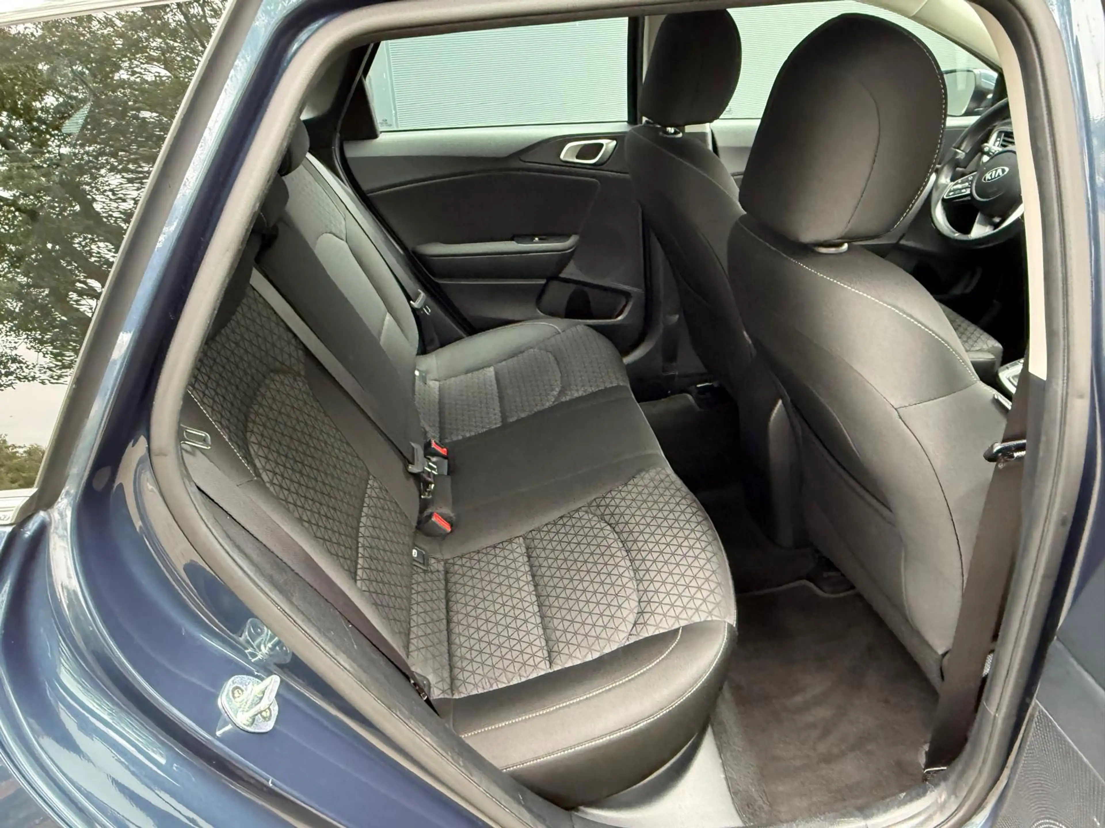 Kia Ceed SW / cee'd SW Sportswagon 1.0 T-GDi DynamicLine/Navi/Carplay/Cam — photo 18