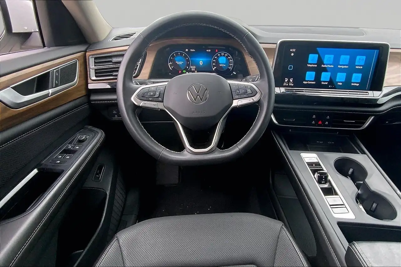 Volkswagen Atlas снимка Volkswagen Atlas