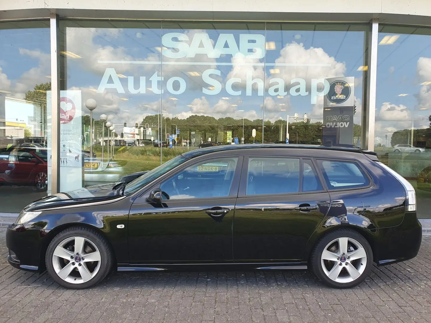 Saab 9-3 Estate 2.0t Norden Exklusiv | Rijklaar incl garant Zwart - 2