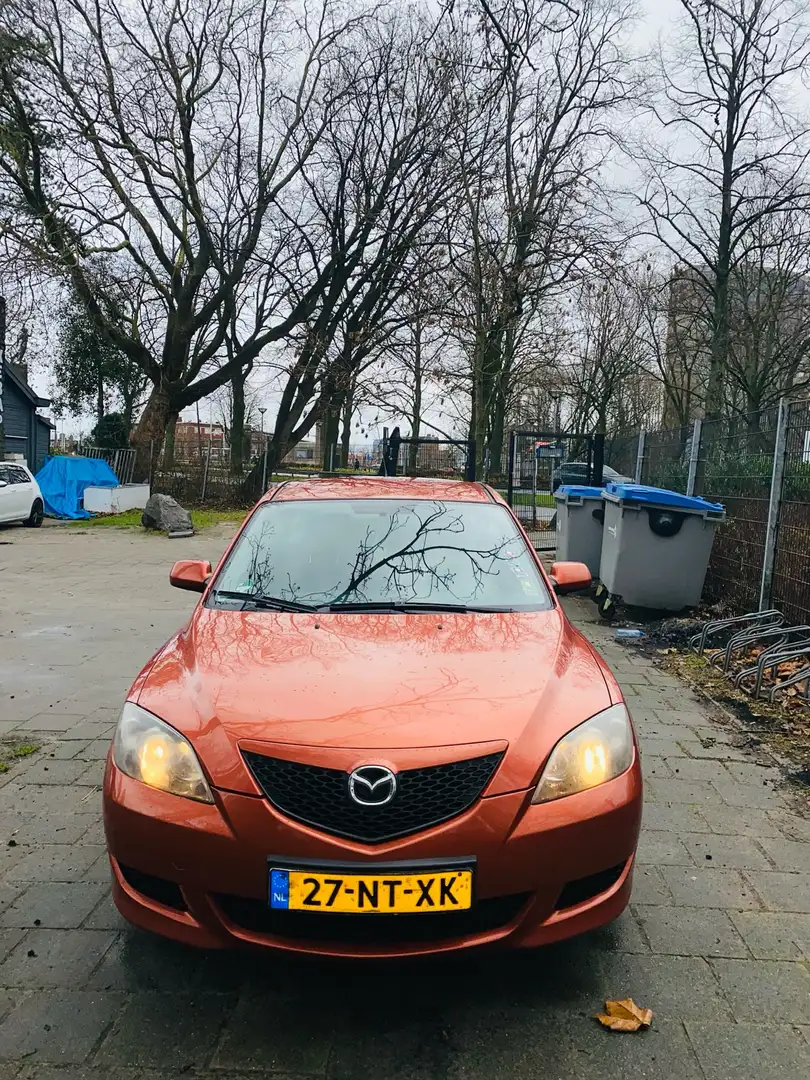 Mazda 3 1.6 Exclusive Oranje - 2