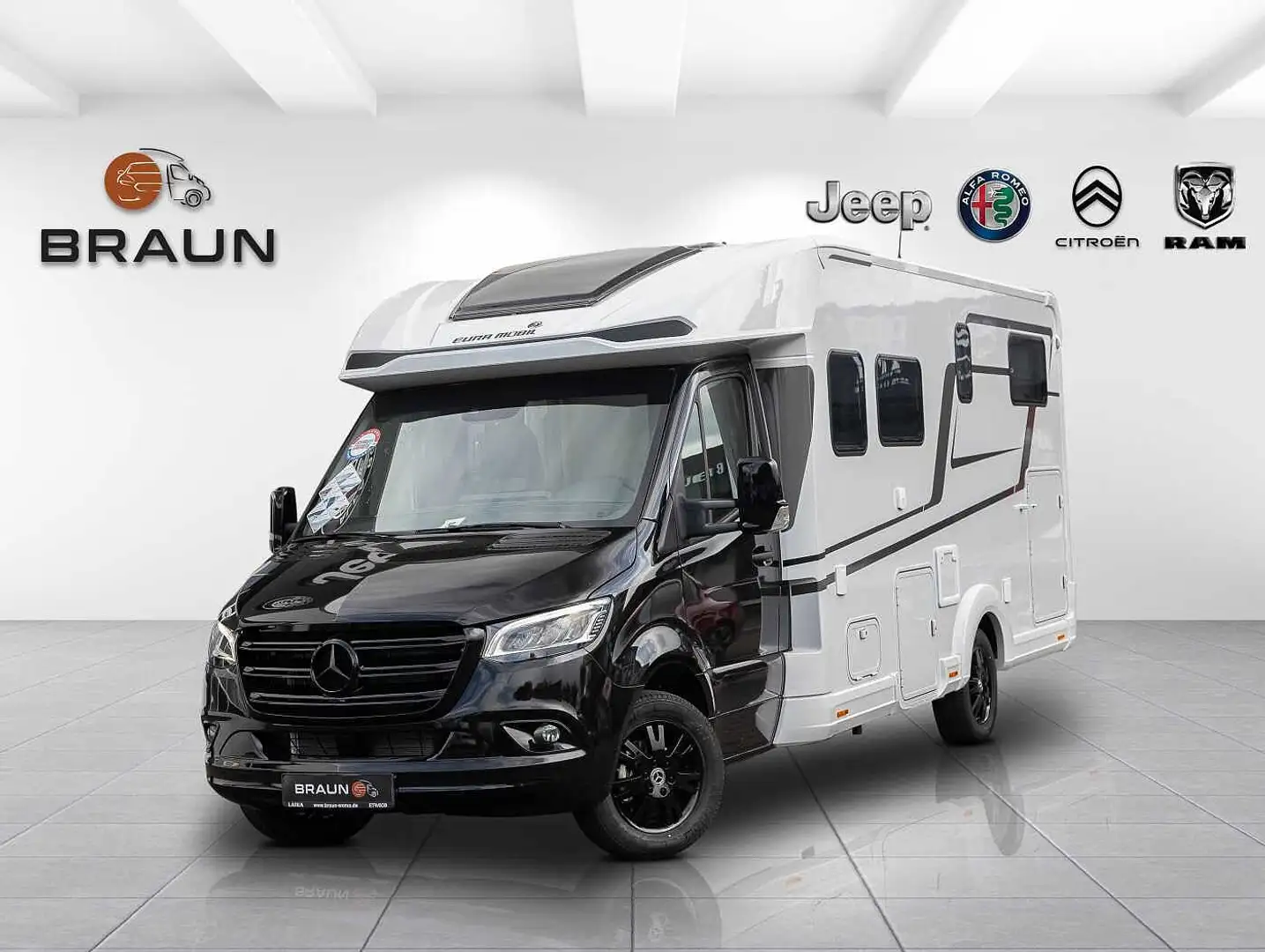Euramobil Profila T 726 EF Black Edition 3x Mondial SOLAR Wit - 1