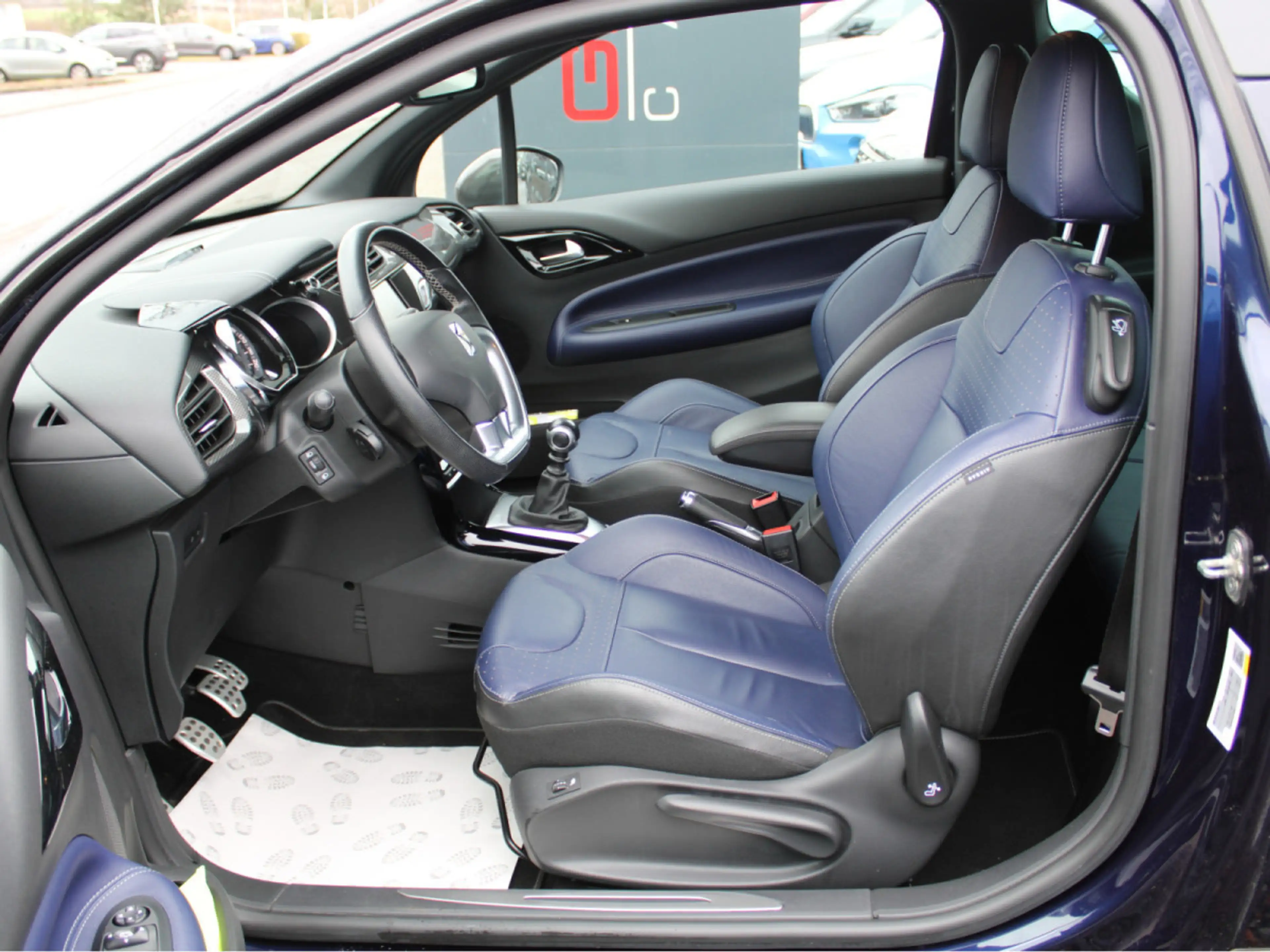 DS Automobiles DS 3 EXECUTIVE EDITION FACELIFT SPORT PAKET CUIR BI-XEN — photo 7