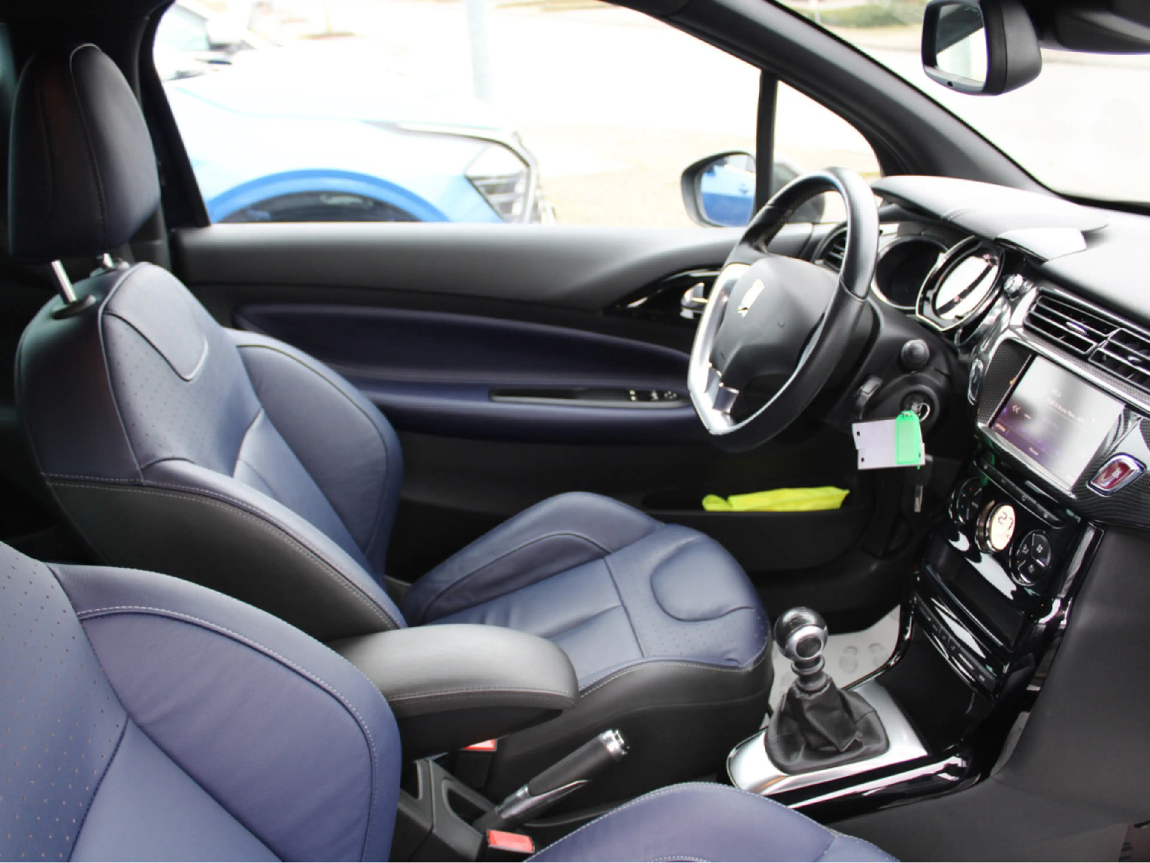 DS Automobiles DS 3 EXECUTIVE EDITION FACELIFT SPORT PAKET CUIR BI-XEN — photo 6