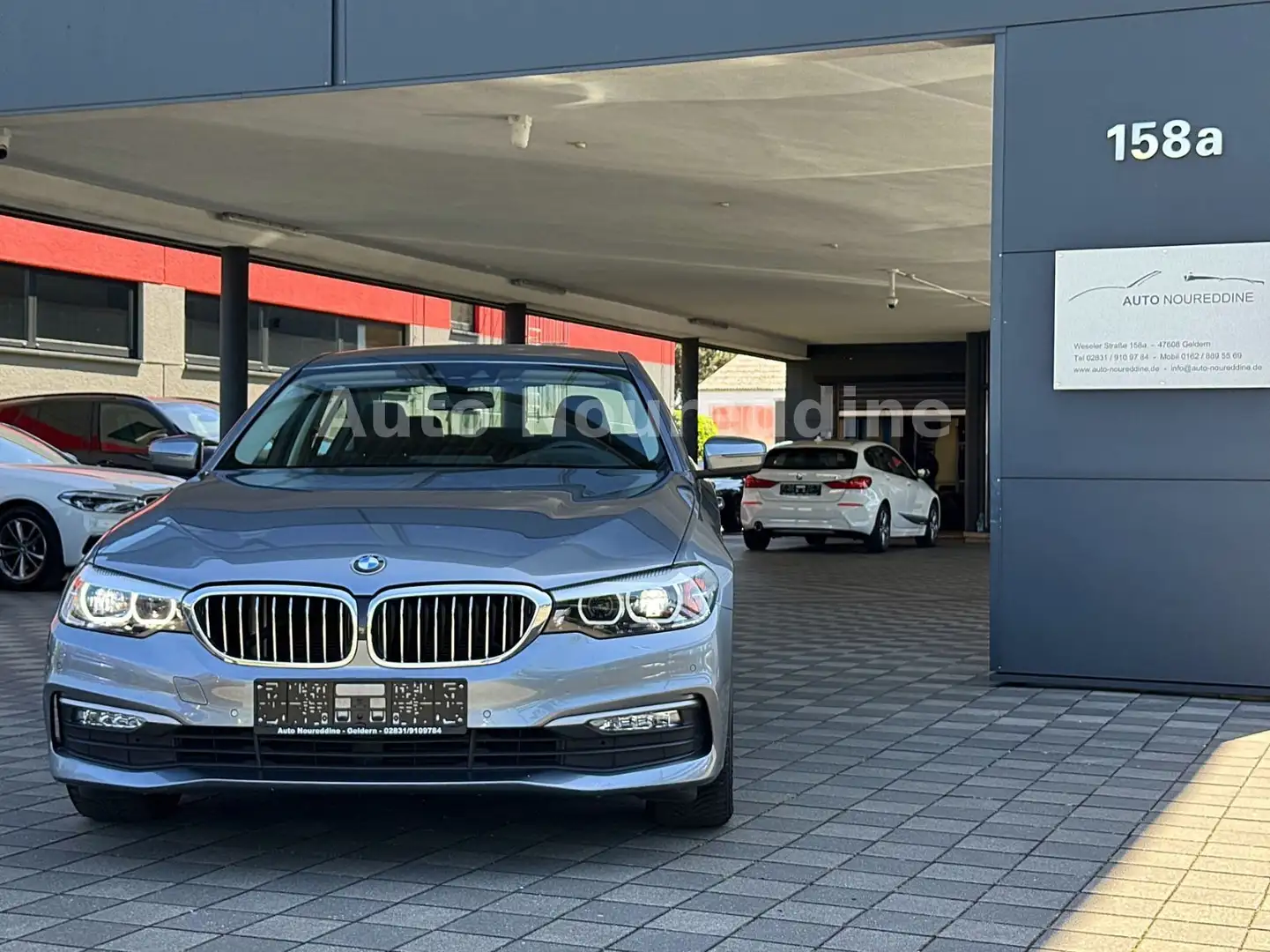 BMW 525 d G30 Limousine Leder*NaviProf*HUD*DA*Gestik Albastru - 2