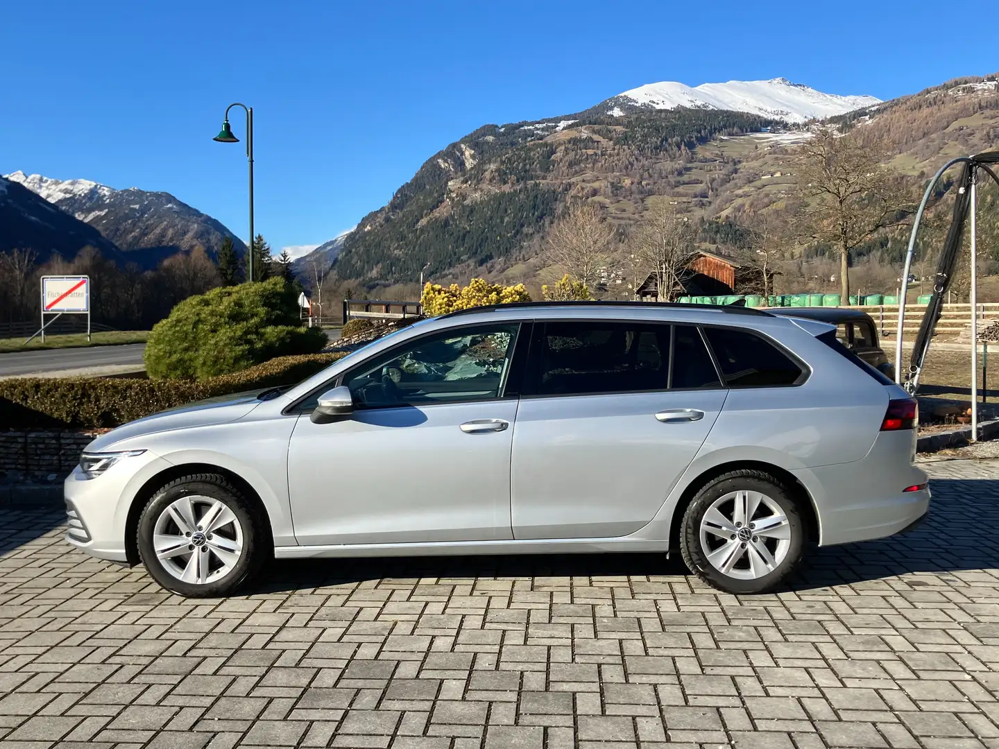 Volkswagen Golf Variant Golf 8 Variant 2,0 TDI Life Silber - 2