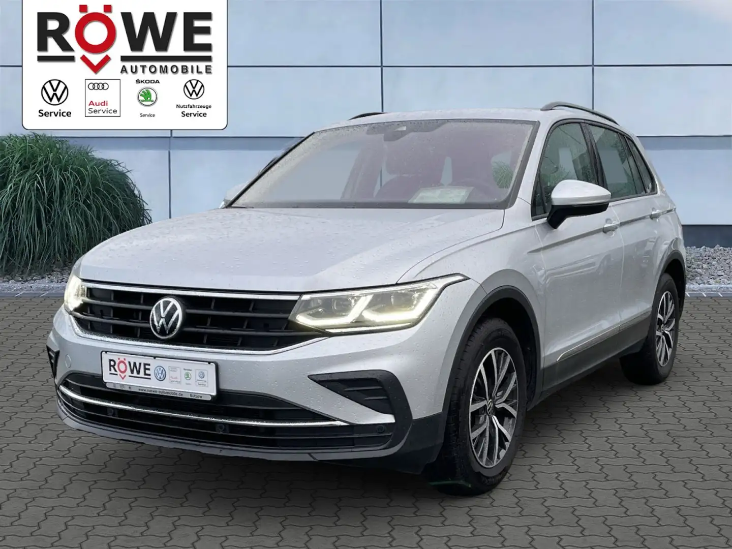 Volkswagen Tiguan Life 2,0 l TDI SCR 110 kW (150 PS) 6-Gang Klima Silber - 1
