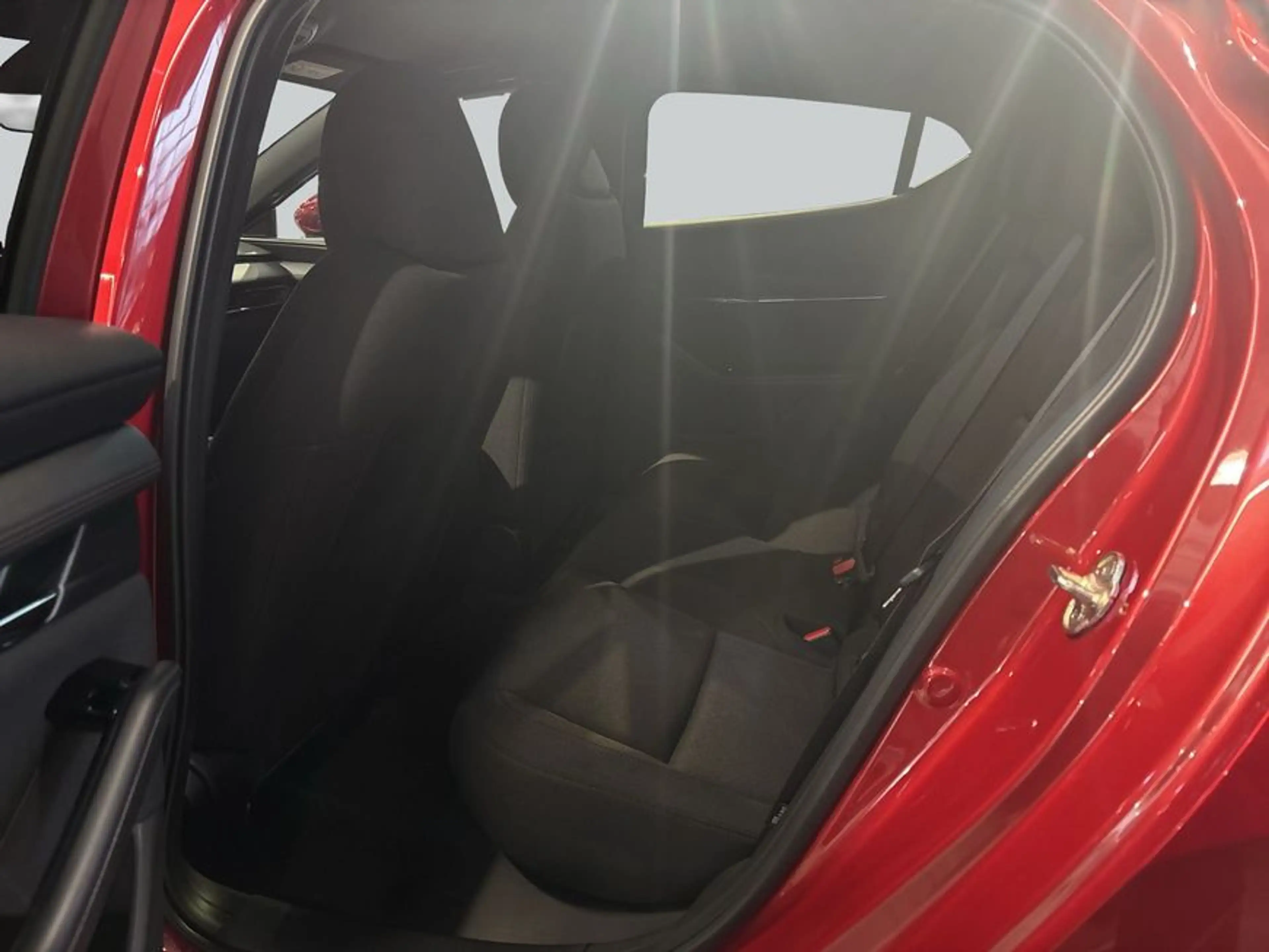 Mazda 3 2.5l e-SKYACTIV-G 140 Aut. EXCLUSIVE-LINE — photo 10