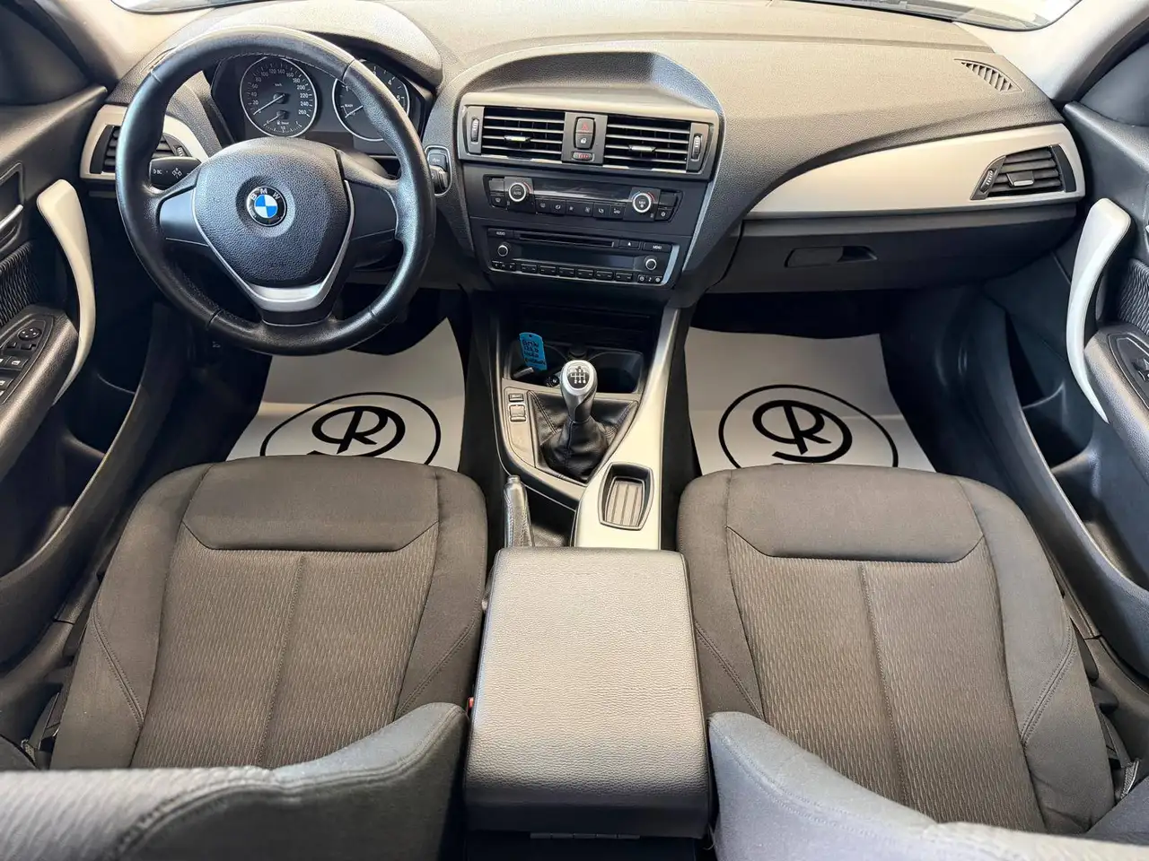 2012 BMW 125 d 5p Unique, photograph 8