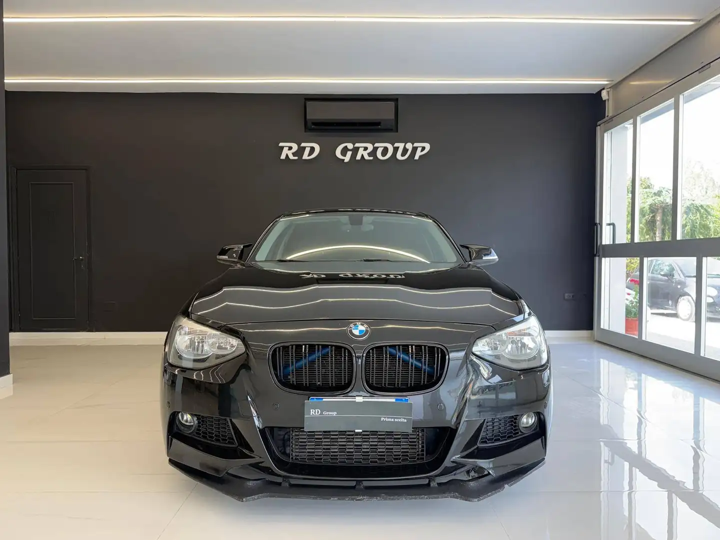 BMW 125 d 5p M Sport Schwarz - 2