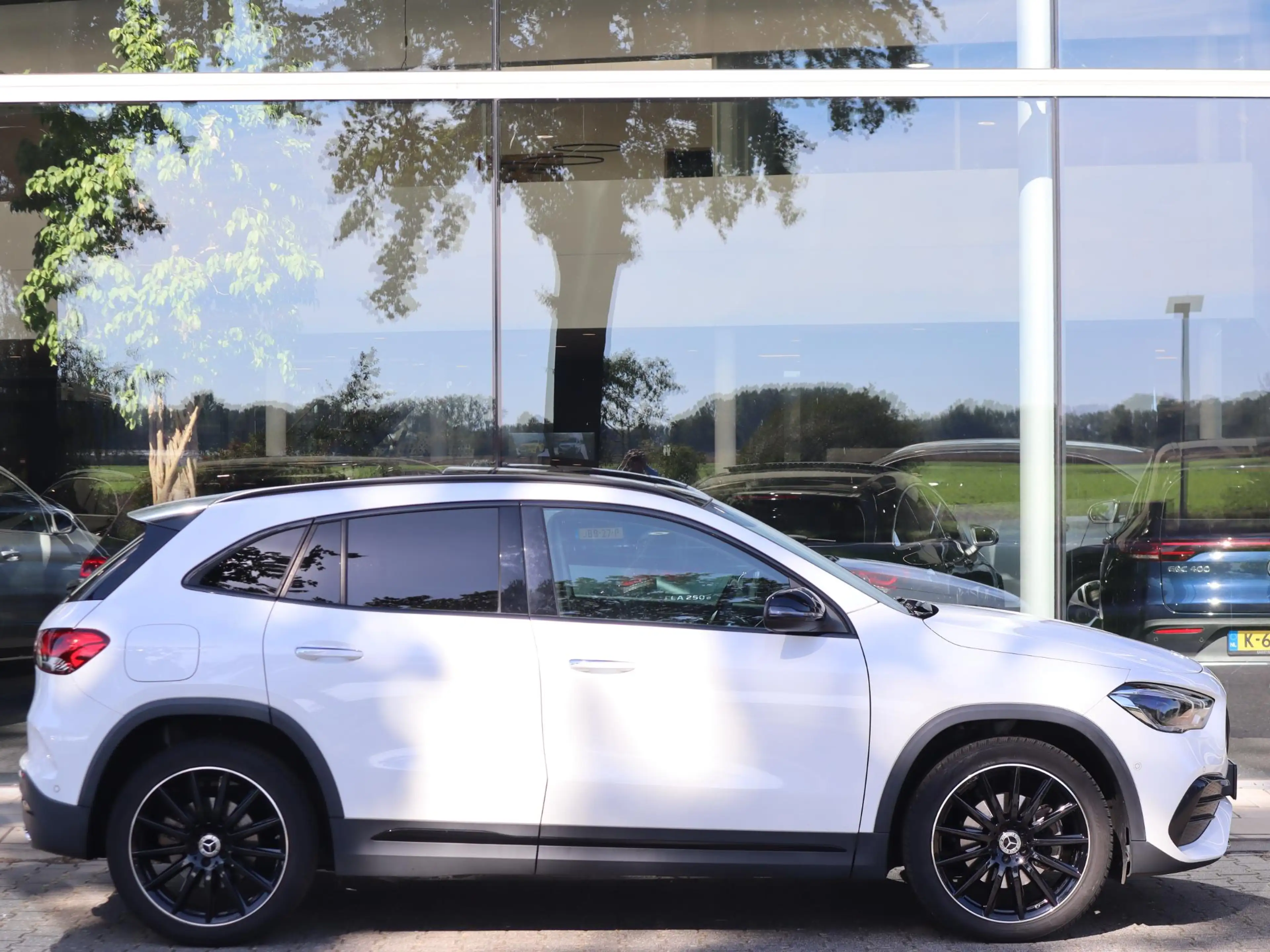 Mercedes-Benz GLA 250 e Business Solution AMG Limited — photo 5