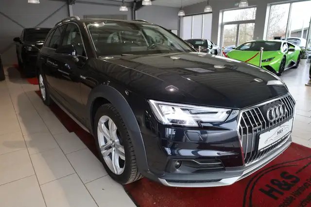 Audi A4 Allroad view 8