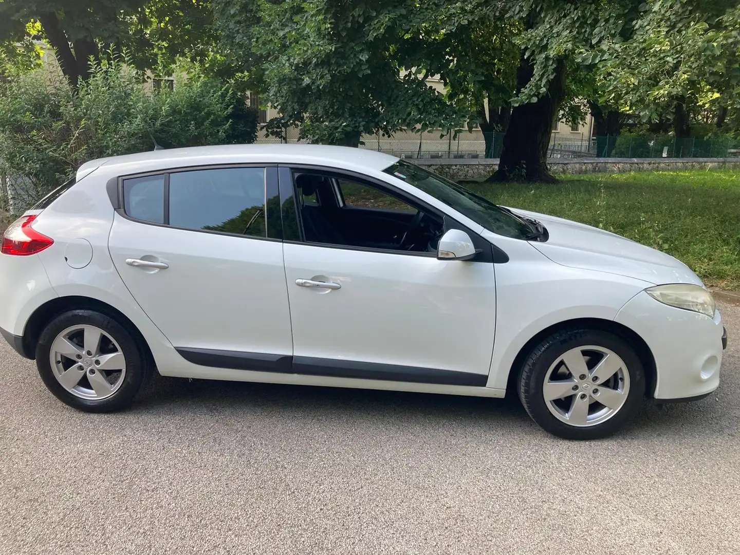 Renault Megane Megane III 2008 1.5 dci Dynamique 110cv Bianco - 1