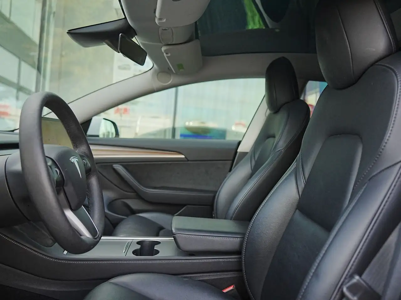 Tesla Model 3 photo Tesla Model 3