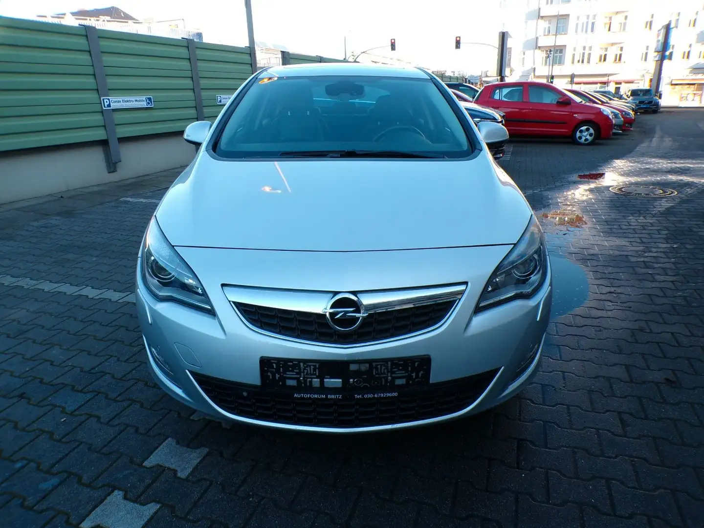 Opel Astra 1.4 Turbo  103kW Automatik Silber - 2