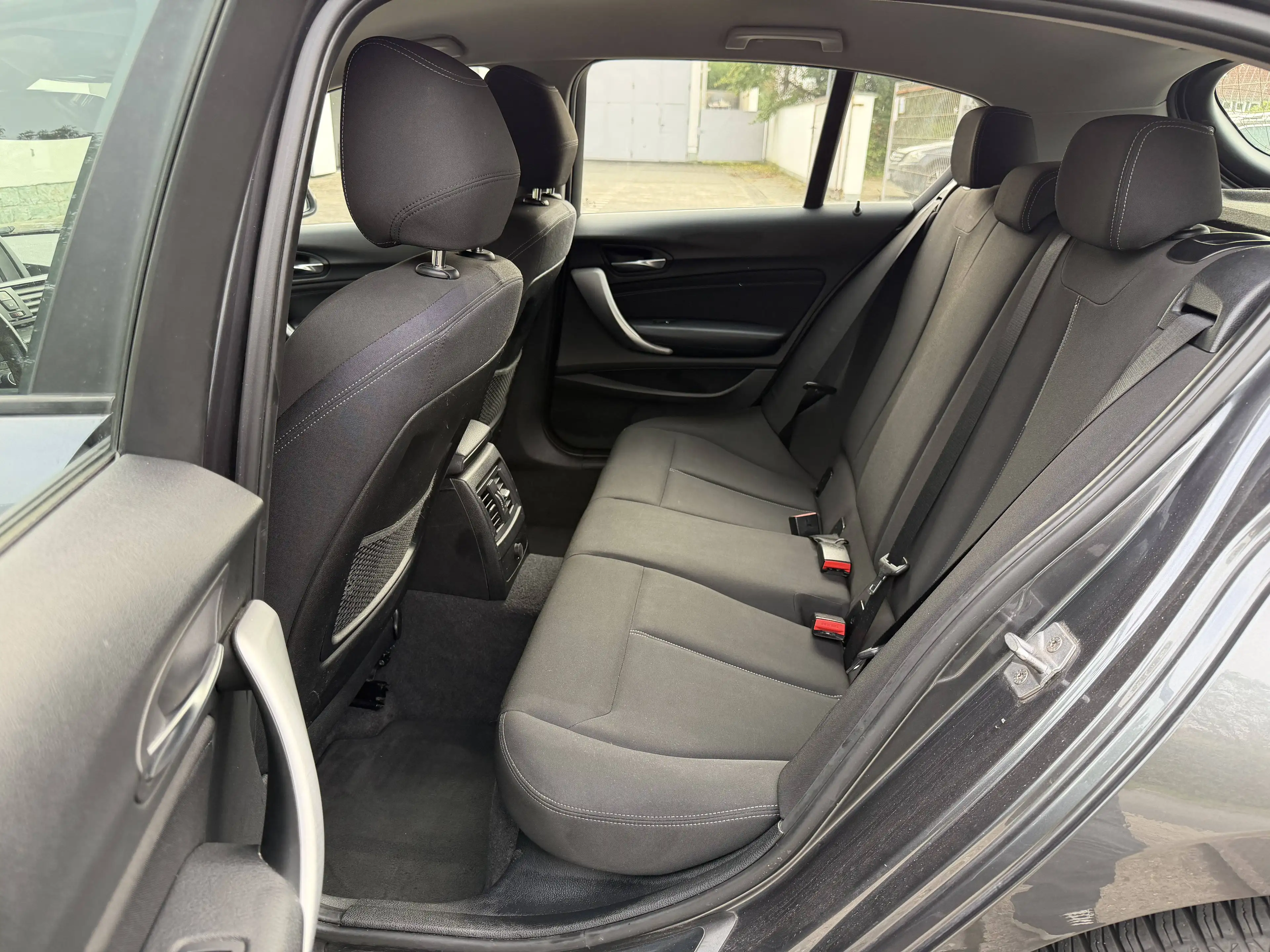 BMW 116 116 d Sport — photo 12