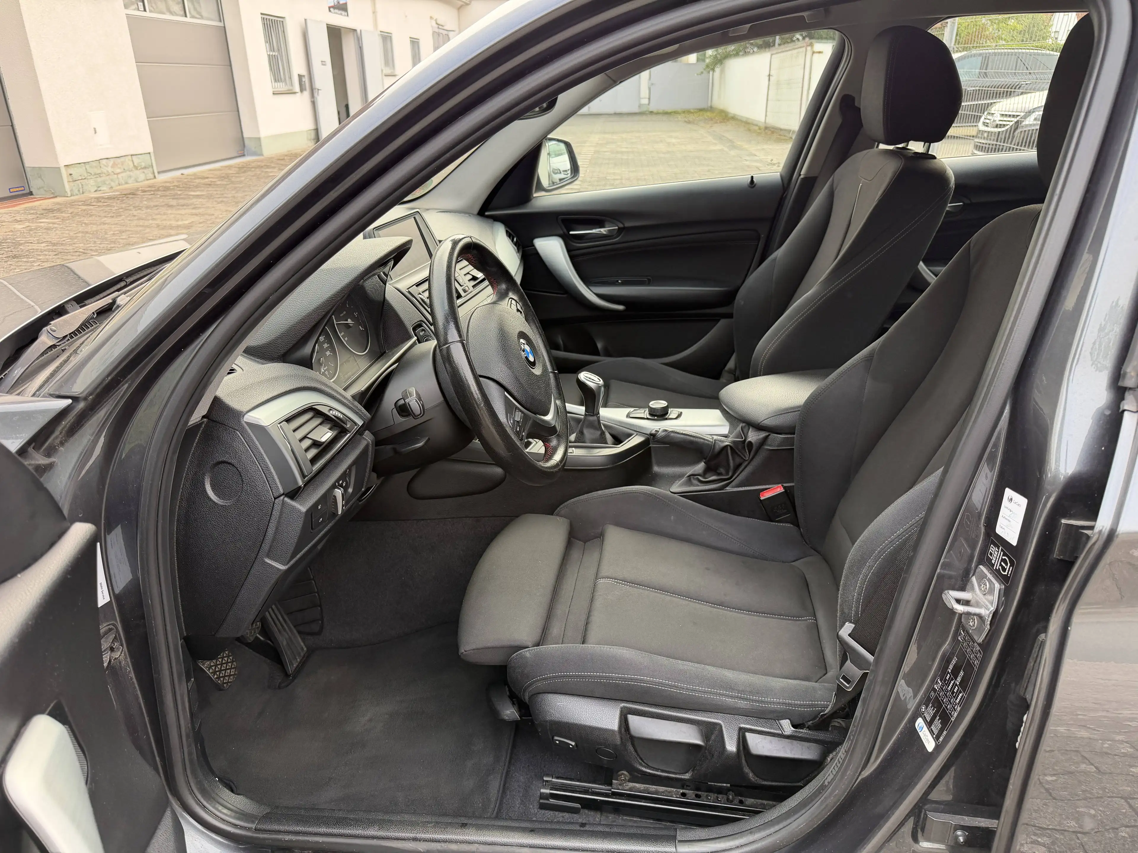 BMW 116 116 d Sport — photo 11