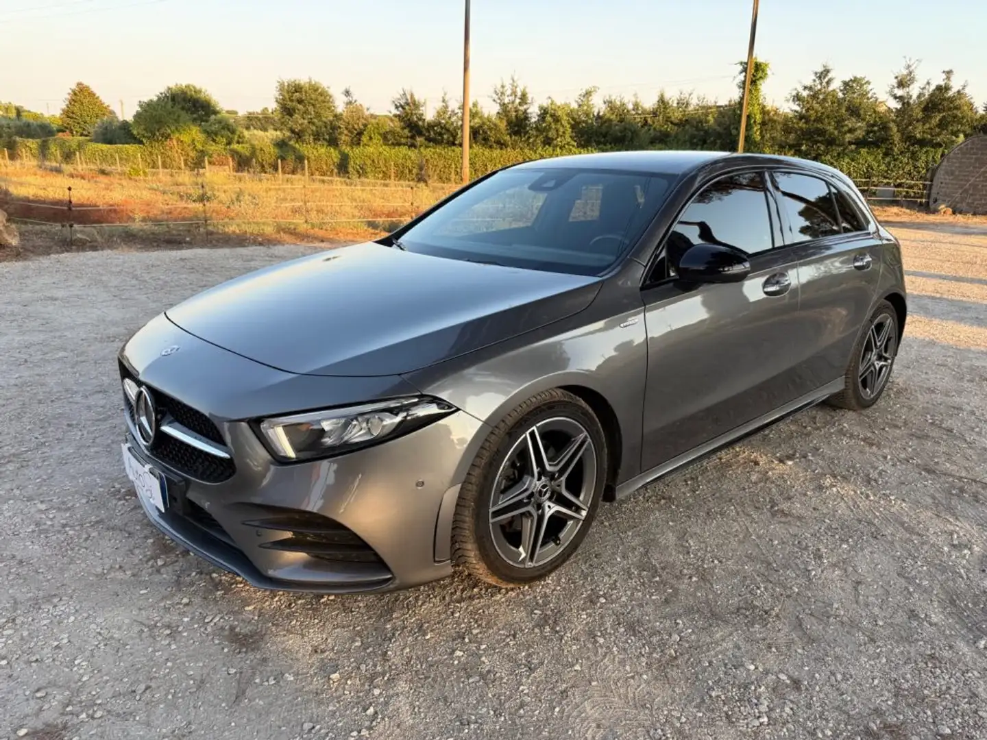 Mercedes-Benz A 180 Premium AMG PACCHETTO LUCI!! Grigio - 1