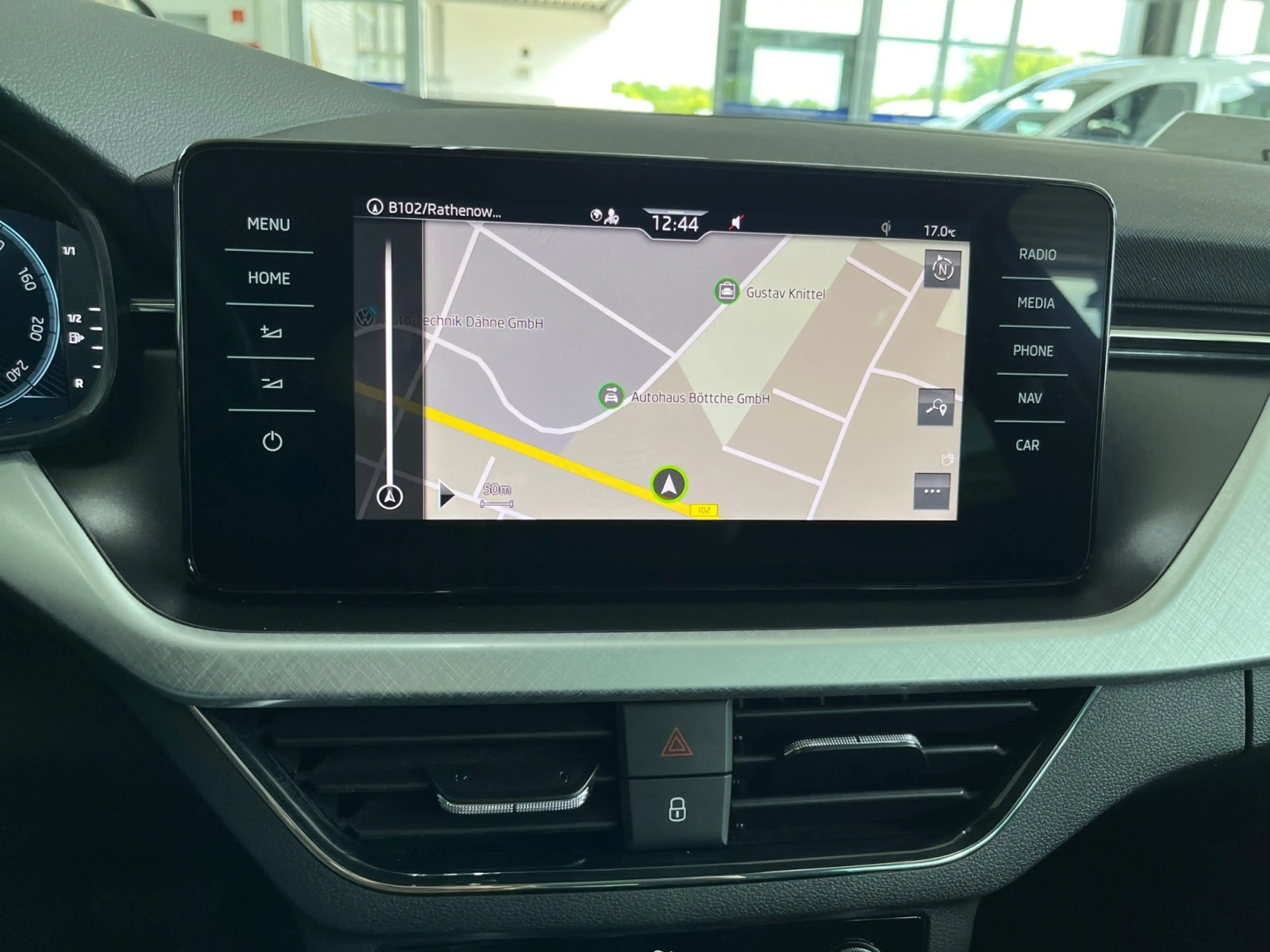 Skoda Kamiq Tour 1.0 TSI DSG Abstandstempomat — photo 13