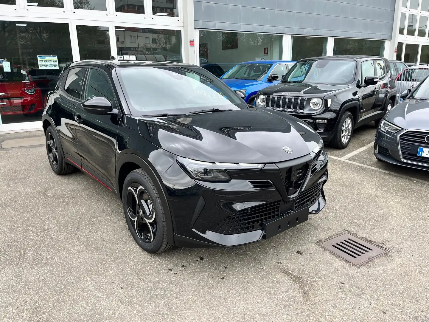Alfa Romeo Junior 1.2 ibrida Speciale 136cv edct6KM 0 Nero - 1