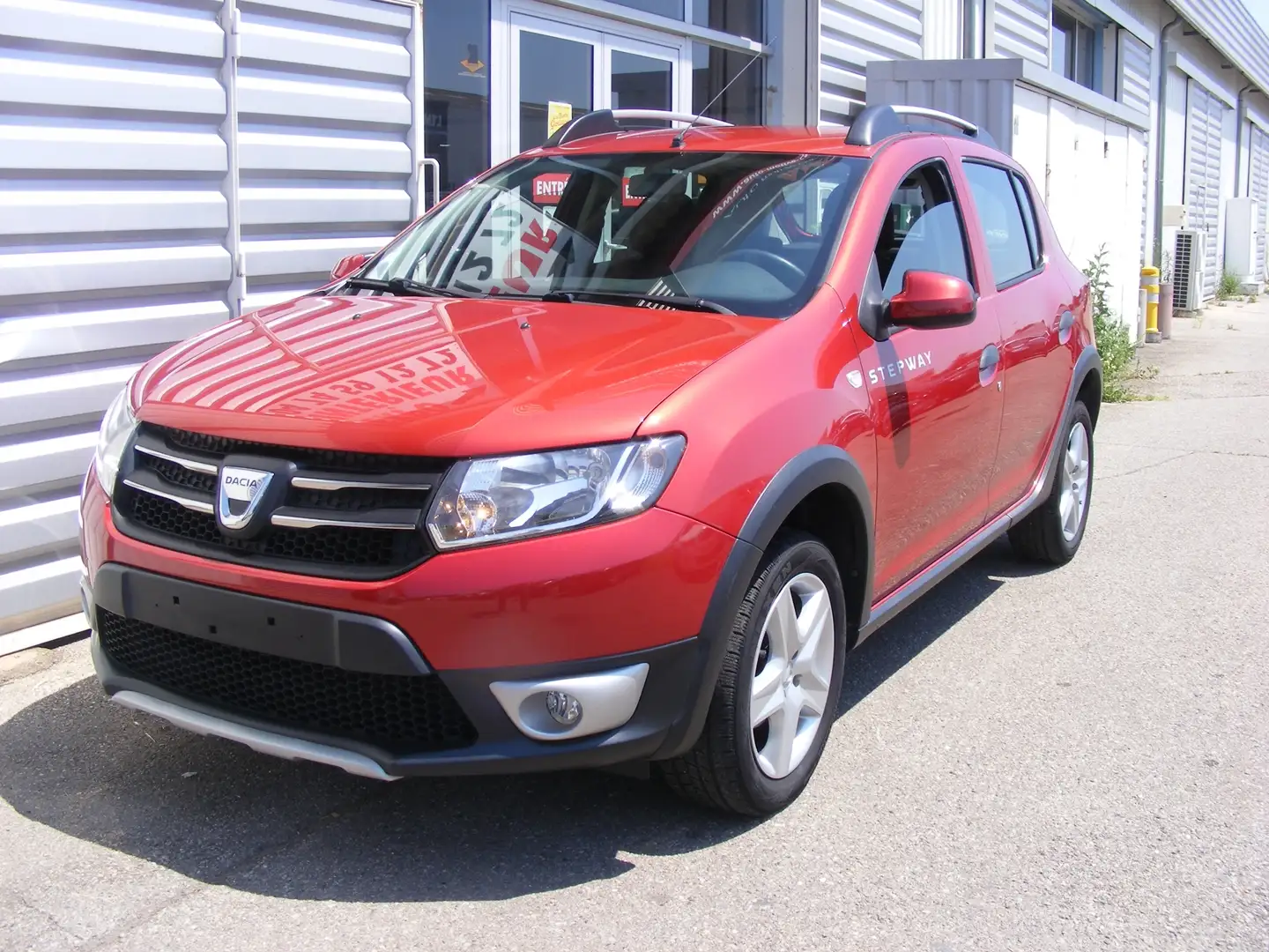Dacia Sandero II 0.9 TCE 90CH STEPWAY AMBIANCE Rouge - 1