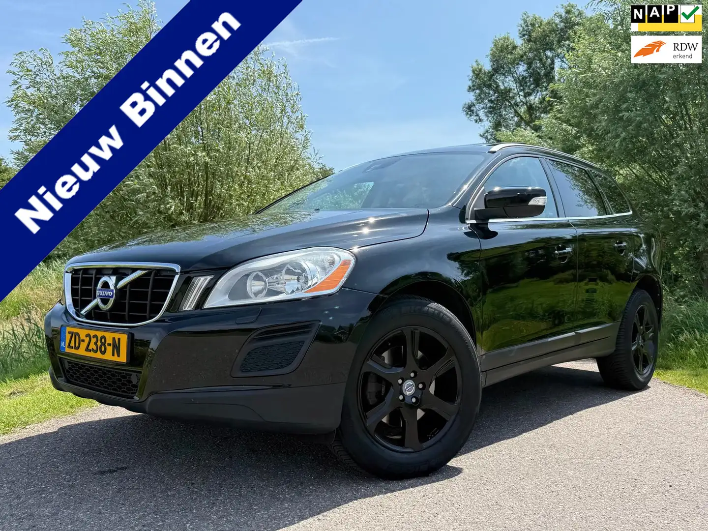 Volvo XC60 3.0 T6 AWD Summum Automaat | Panoramadak | Leder | Schwarz - 1