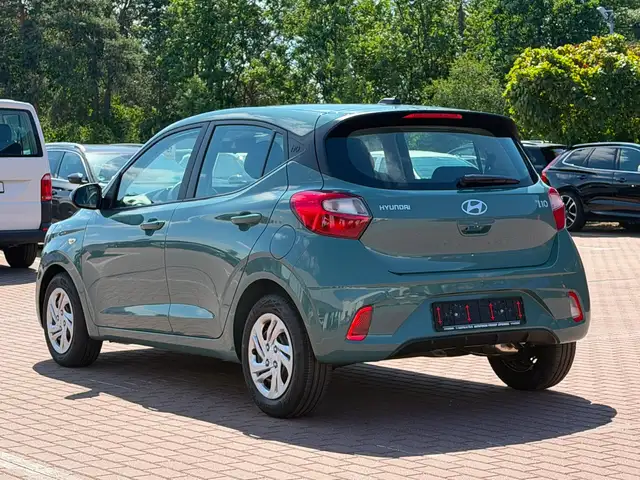 Hyundai I10 view 7