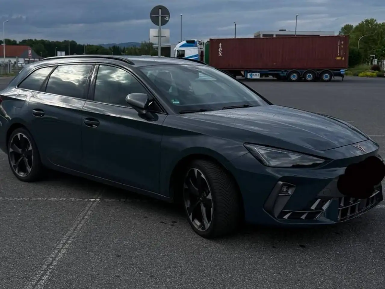 CUPRA Leon Leon Sportstourer 1.5 eTSI DSG — photo 1 of 10