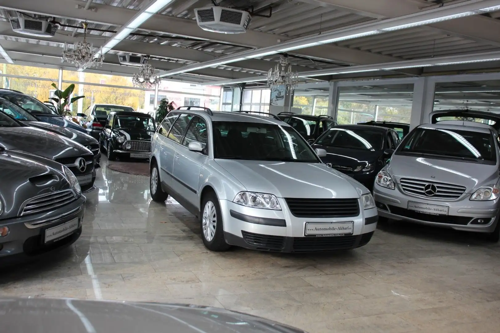Volkswagen Passat Variant Family Silber - 2
