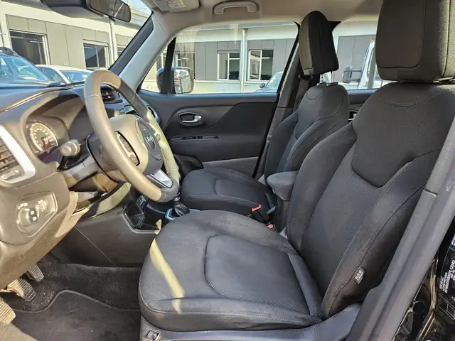 Jeep Renegade view 7