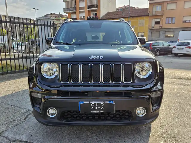 Jeep Renegade view 2