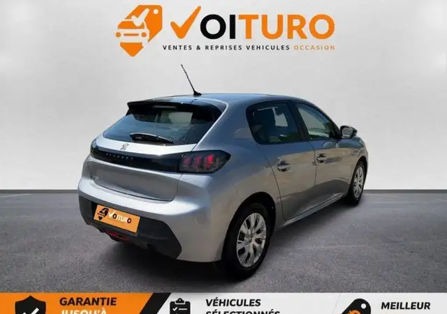 Peugeot 208 view 4