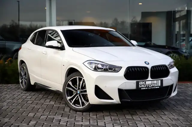 BMW X2 xDrive25e M-PACK-HUD-CARPLAY-CAMERA-AMBIANT-LED