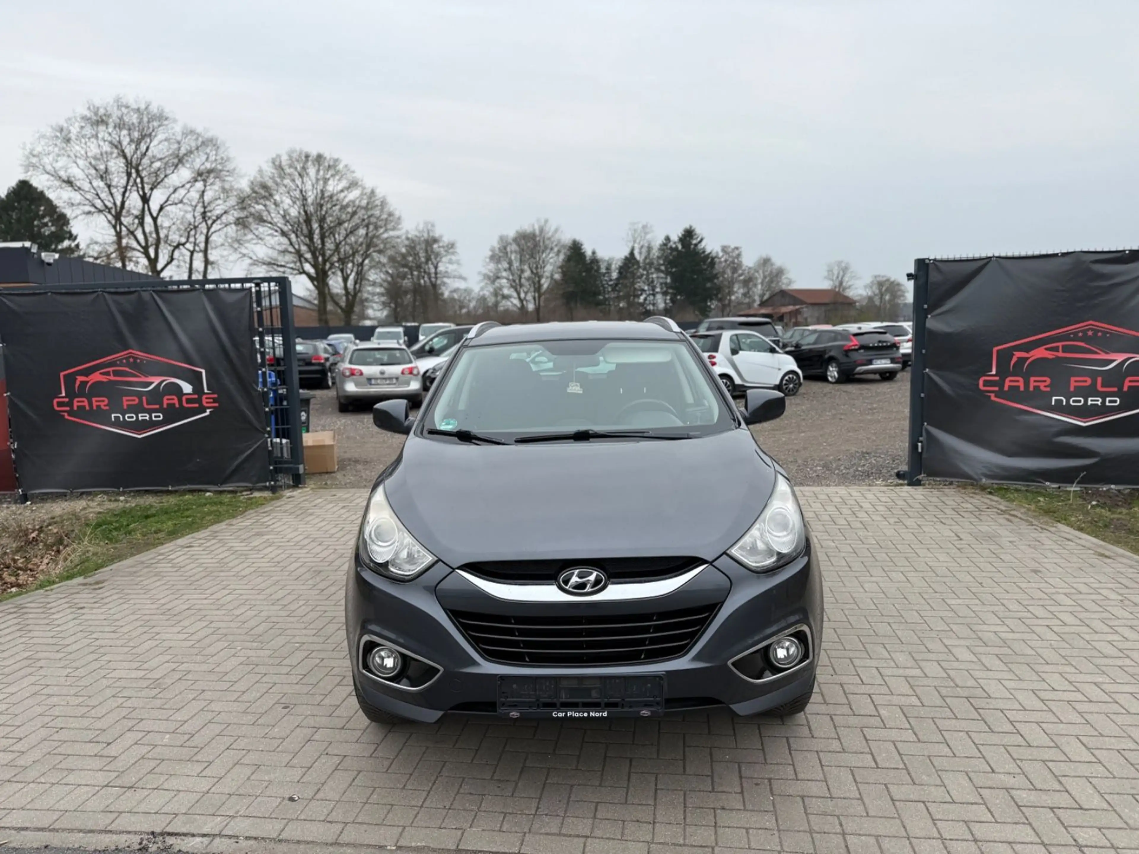 Hyundai iX35 Comfort 2WD TÜV NEU/2. HAND/ANHÄNGERKUPPL. — photo 2
