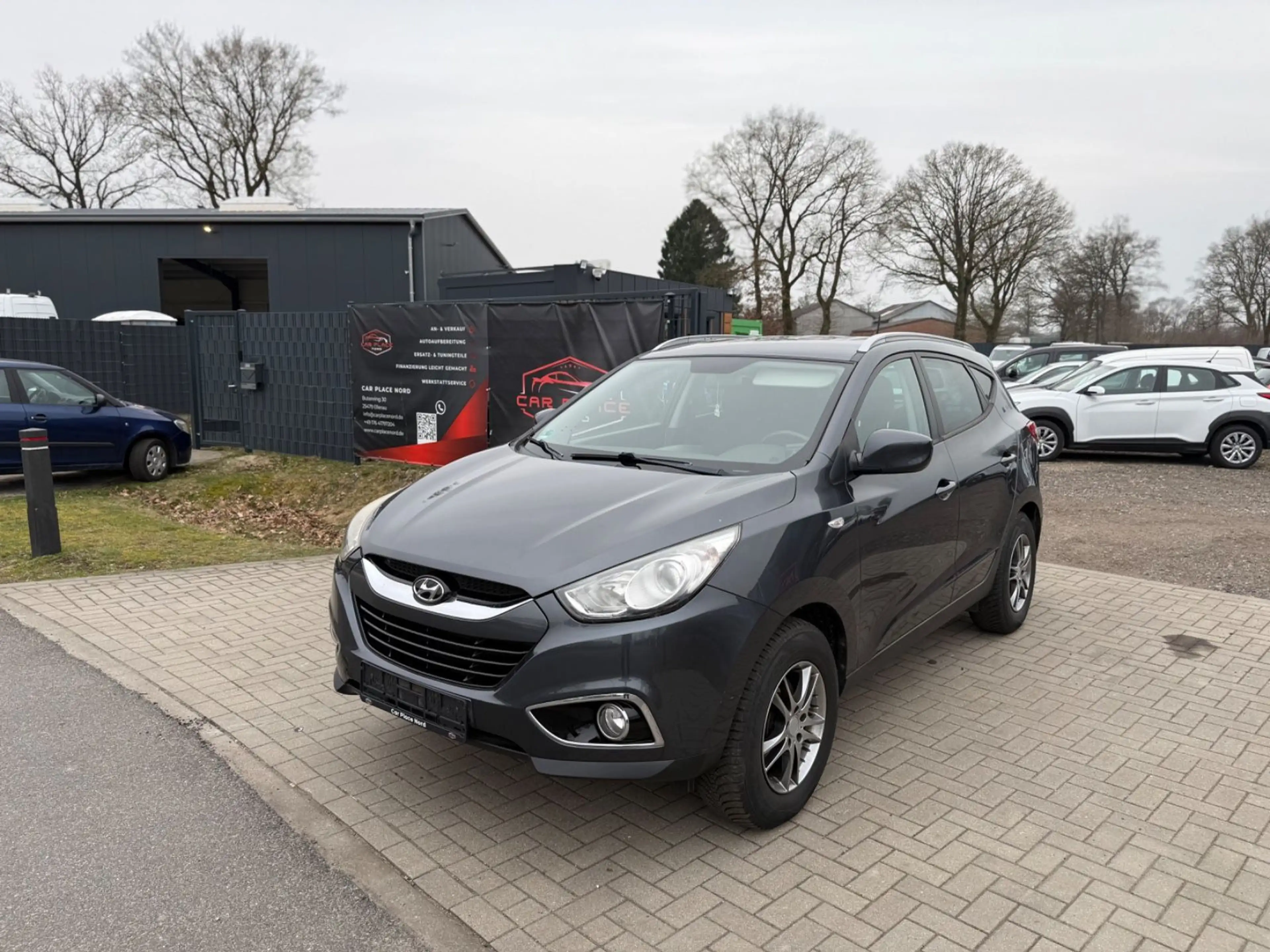 Hyundai iX35 Comfort 2WD TÜV NEU/2. HAND/ANHÄNGERKUPPL.
