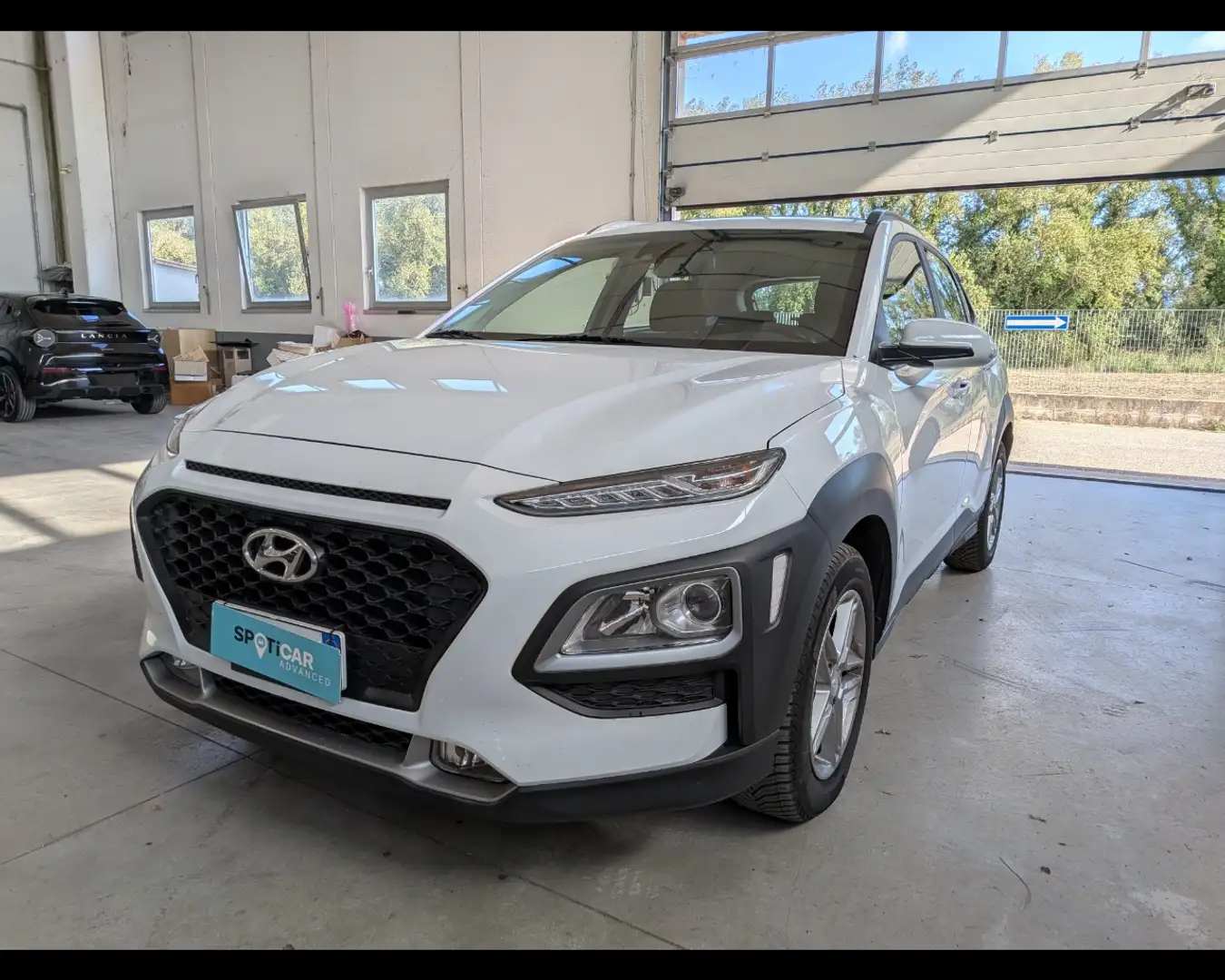 Hyundai KONA 1.6 CRDi XTech Weiß - 1