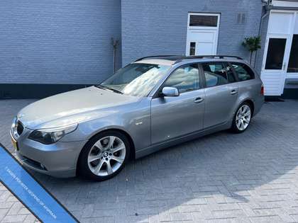 BMW 545 5-serie Touring 545i | PANO | LEER | NAVI | ELEK.