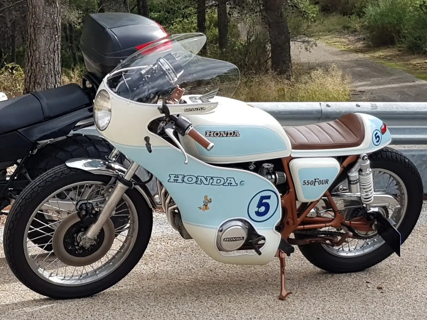 Honda CB 550 Білий - 1