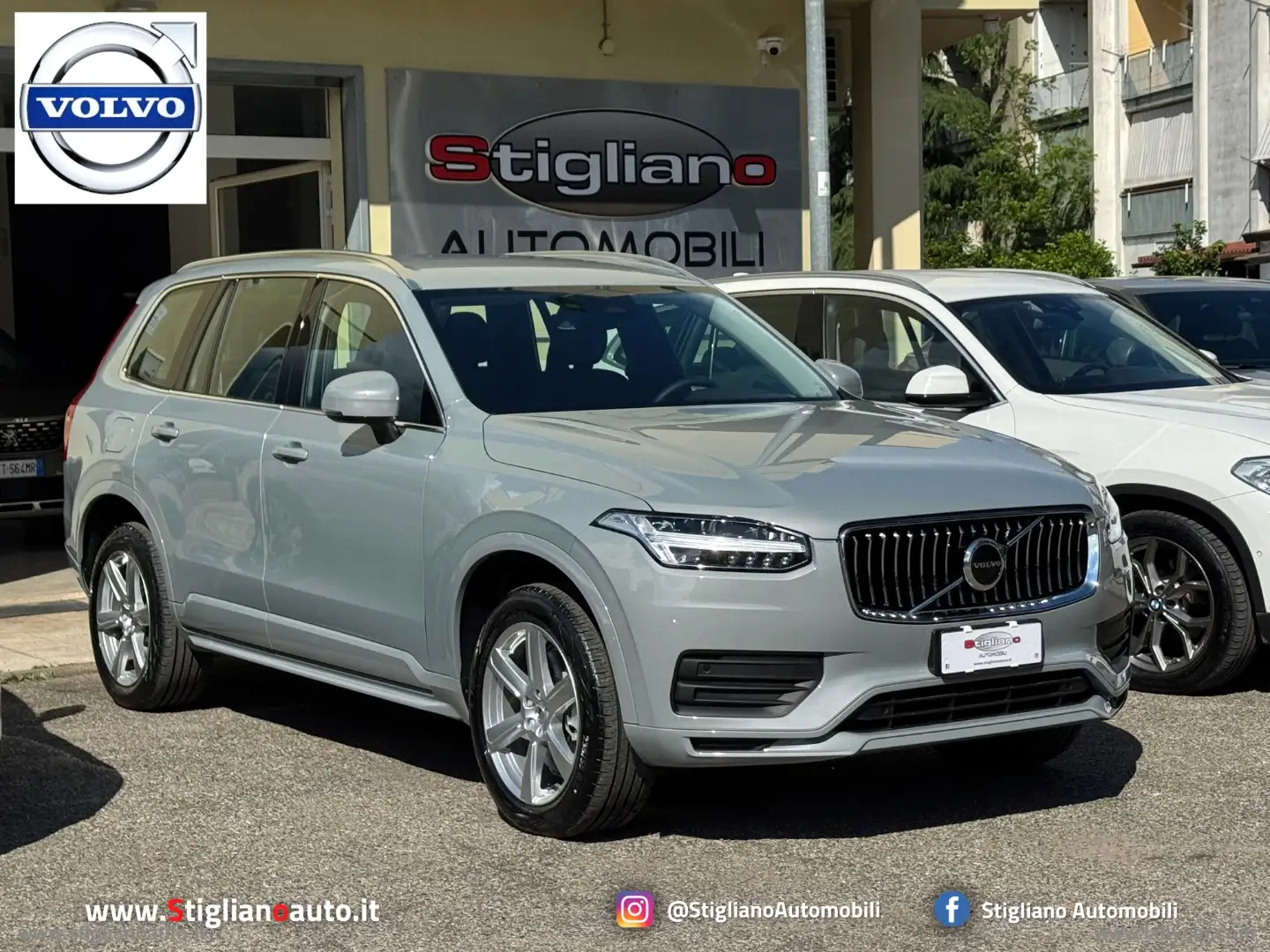 Volvo XC90 B5 7 POSTI KM0 Grigio - 1