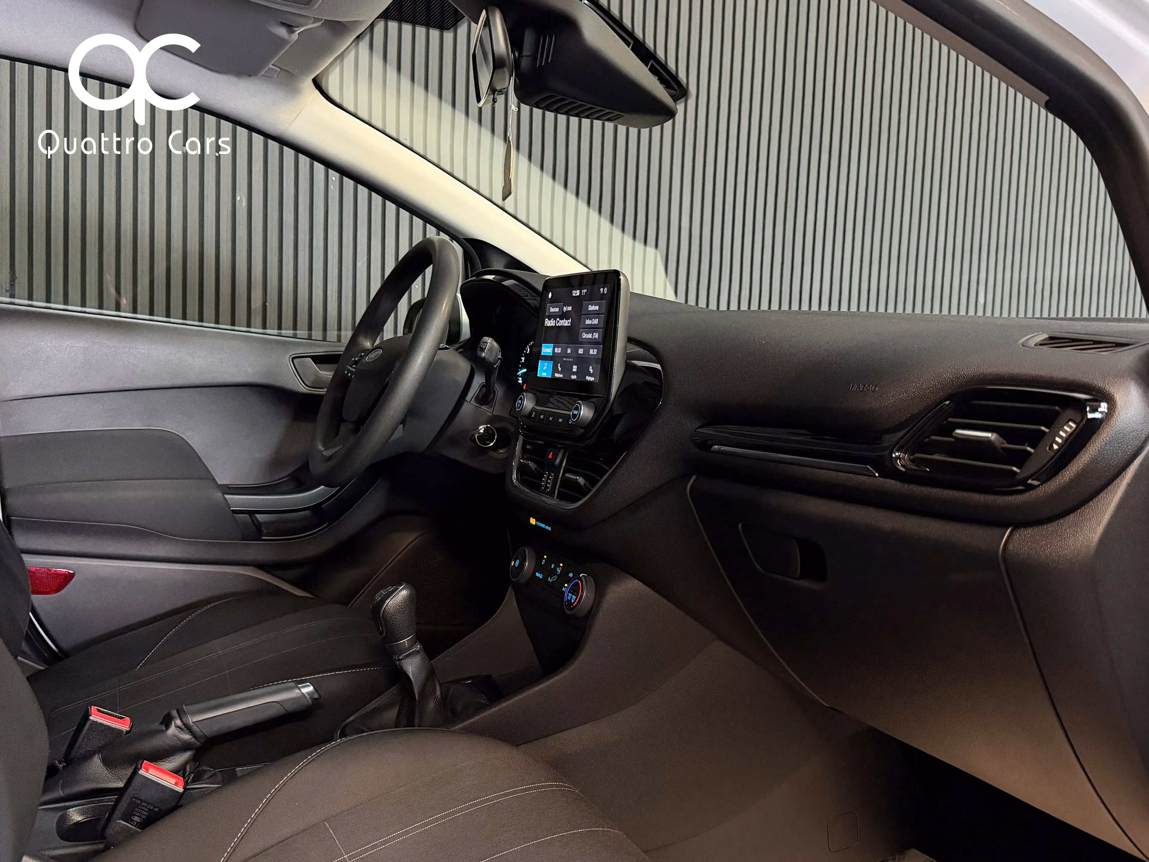 Ford Fiesta 1.1i * CAR PLAY * CLIM * 1ERE MAIN * CAPTEURS ARR — photo 13