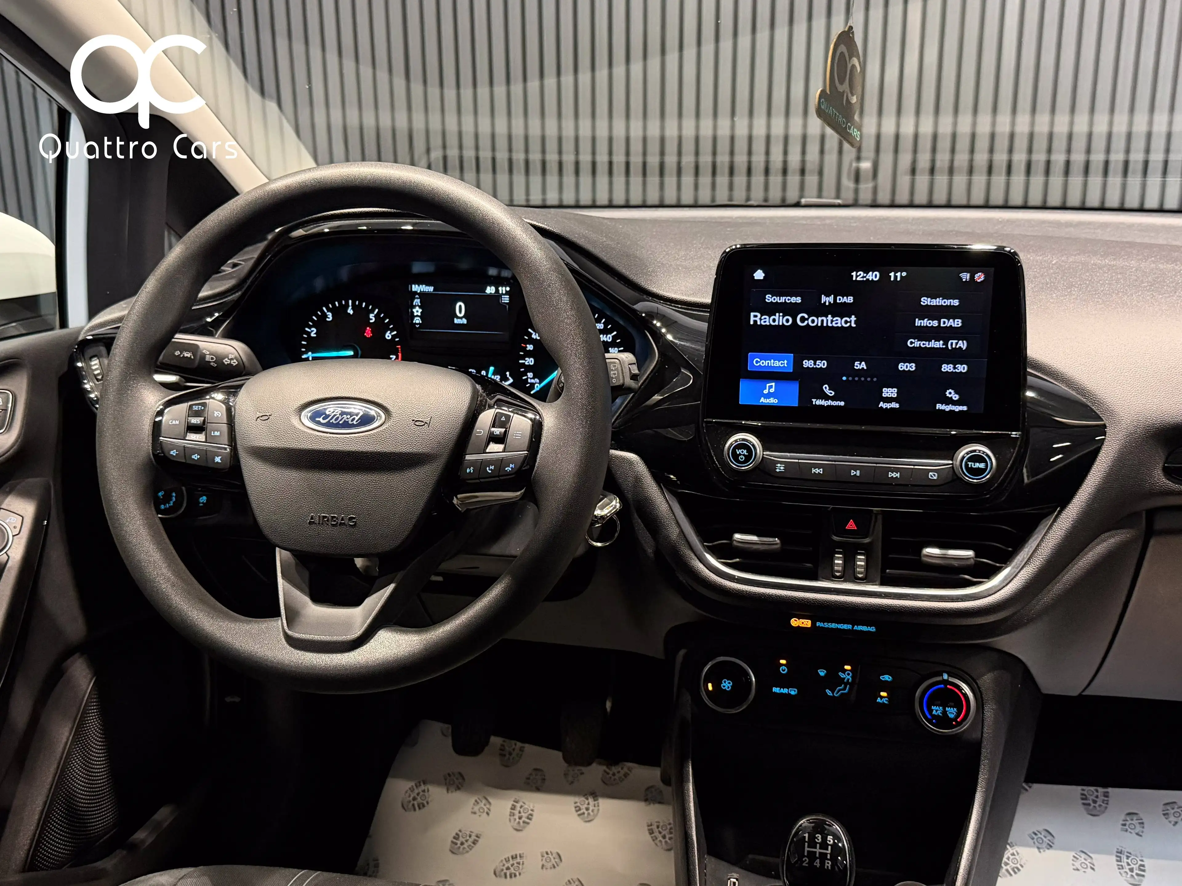 Ford Fiesta 1.1i * CAR PLAY * CLIM * 1ERE MAIN * CAPTEURS ARR — photo 9