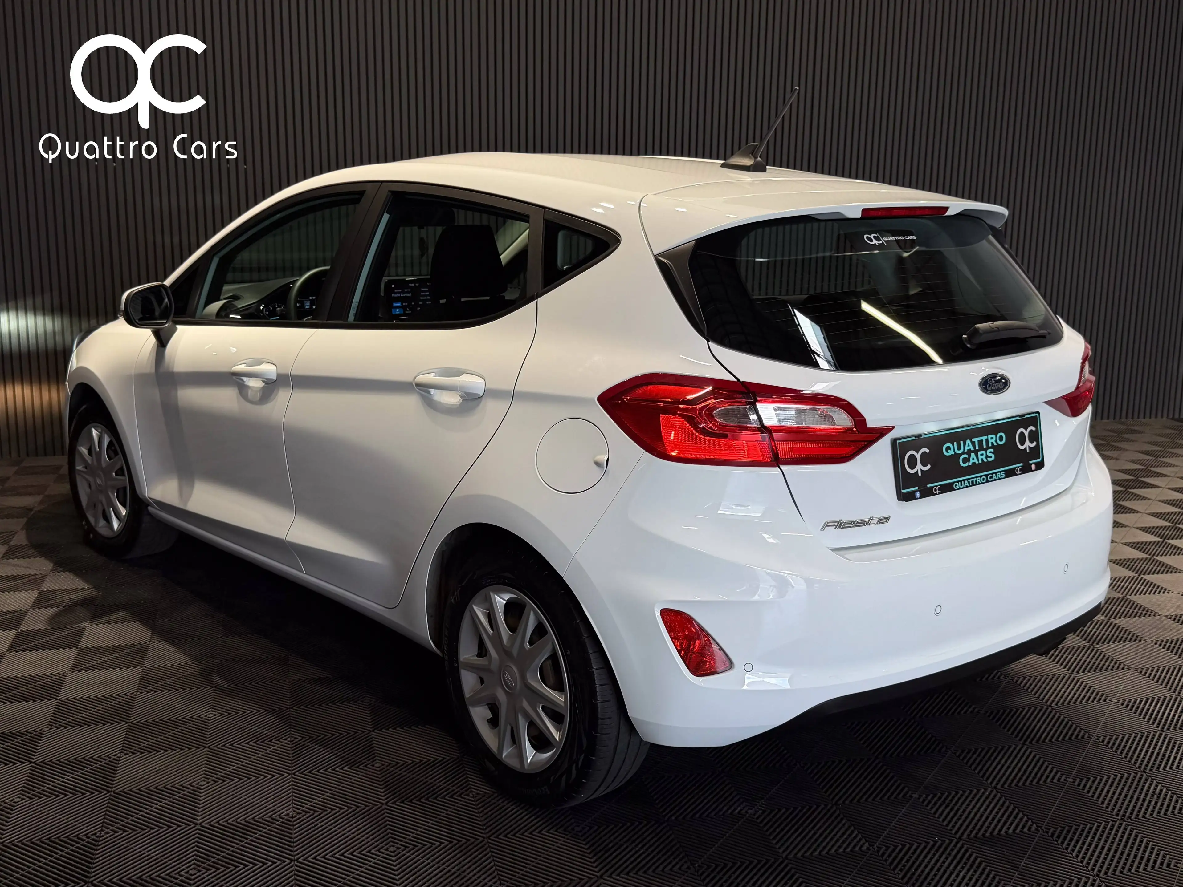 Ford Fiesta 1.1i * CAR PLAY * CLIM * 1ERE MAIN * CAPTEURS ARR — photo 8
