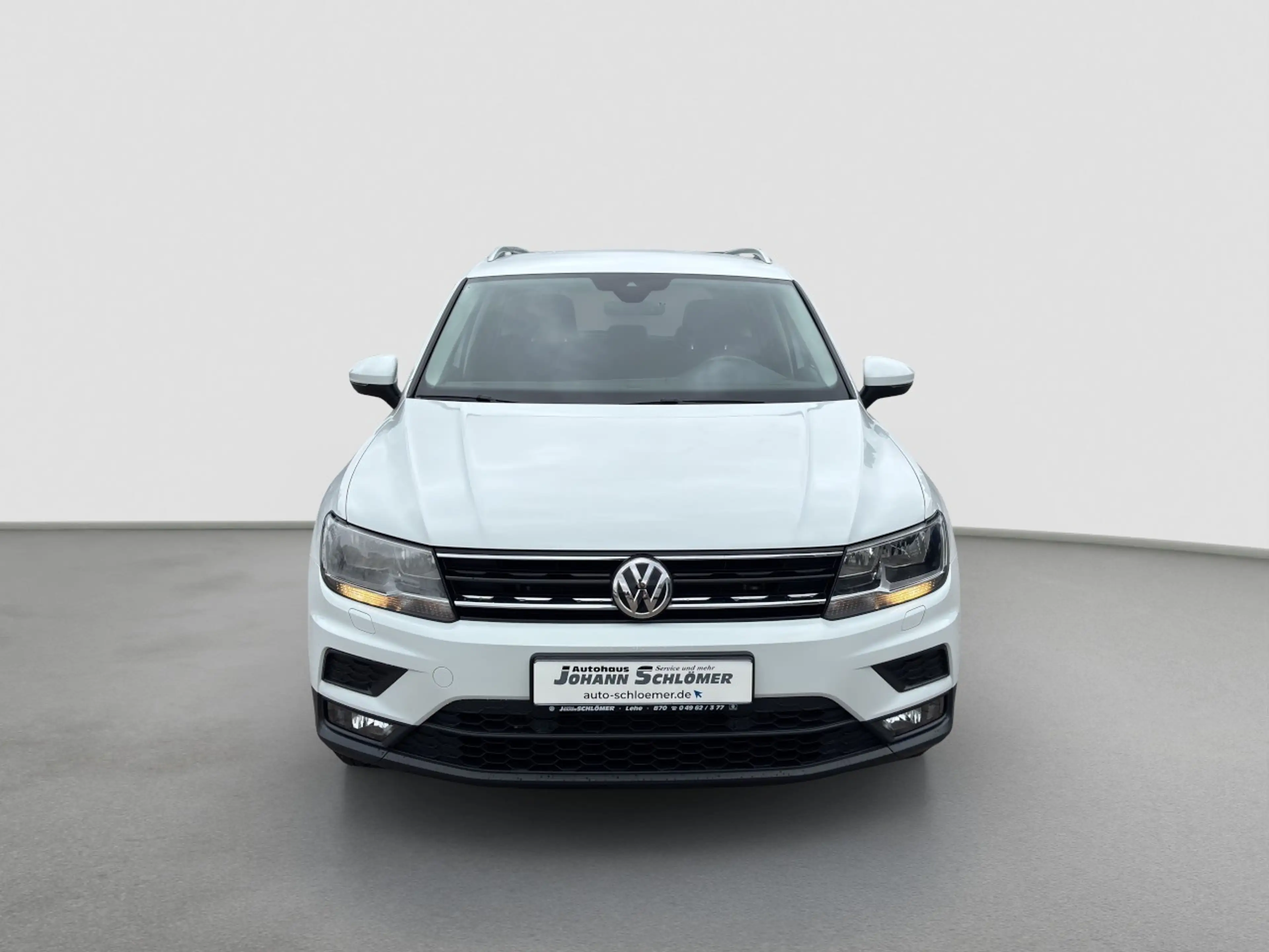 Volkswagen Tiguan 2.0 TDI NAVI PDC AHK TEMPOMAT Klima Navi — photo 8