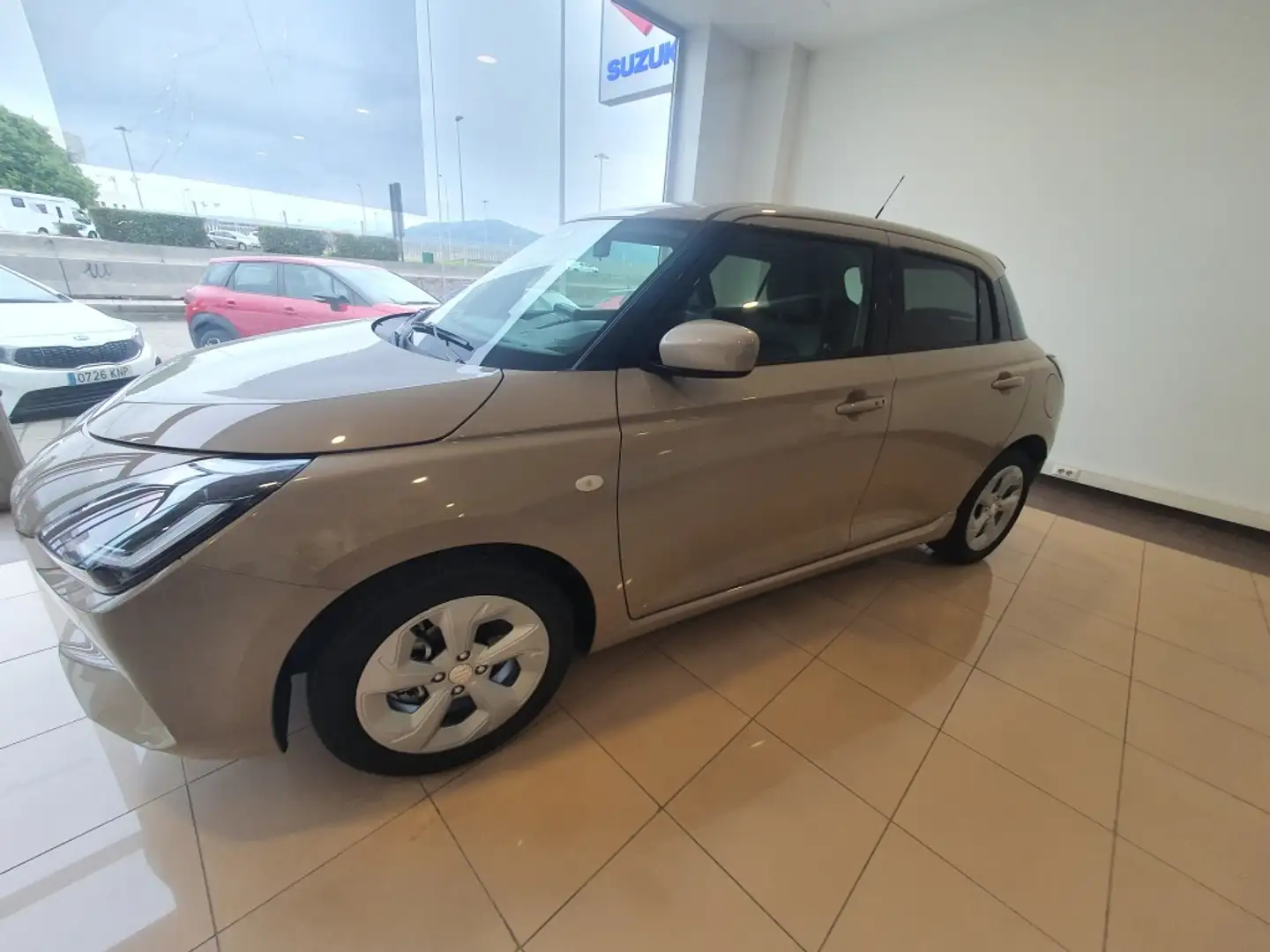 Suzuki Swift 1.2 Mild Hybrid S2 Beige - 1